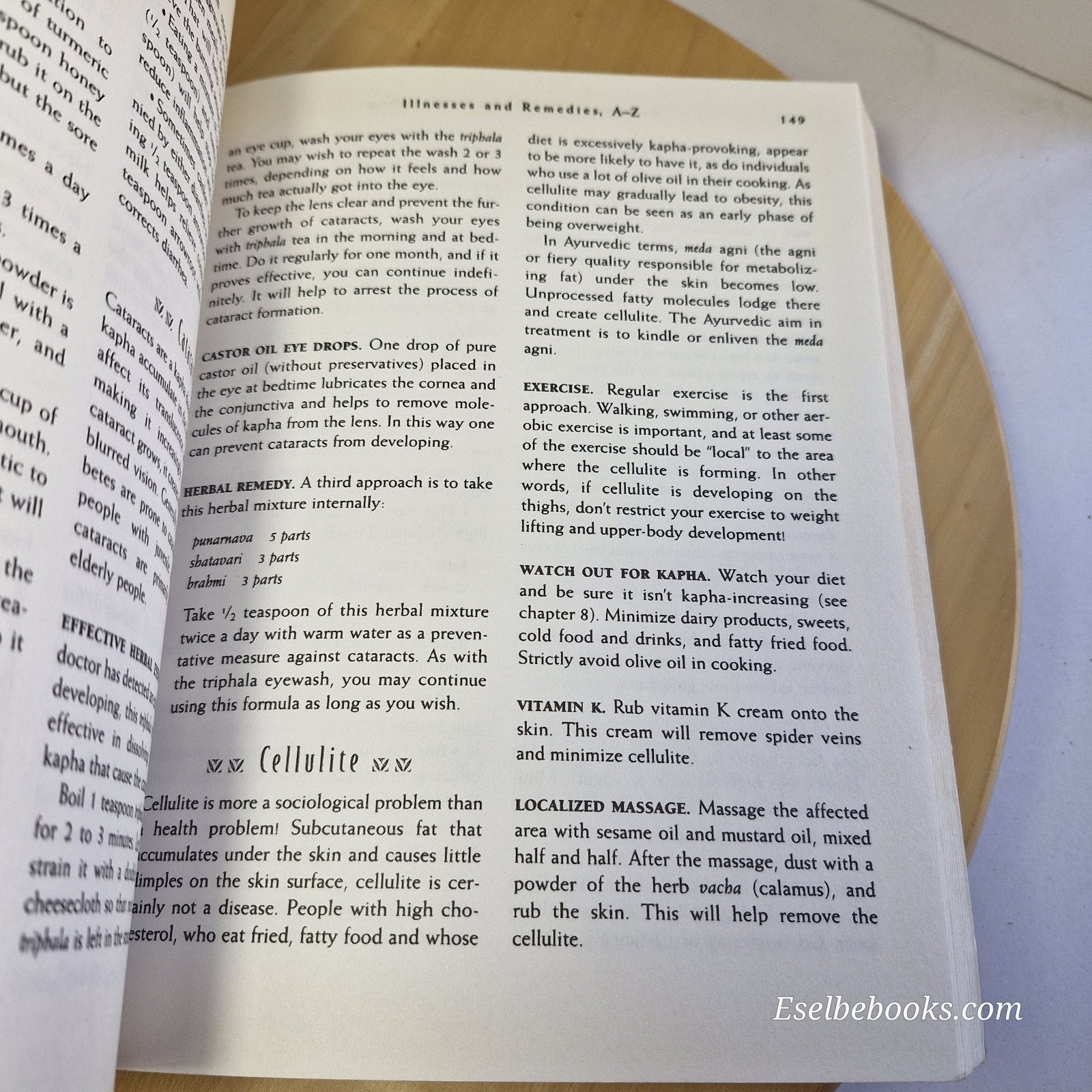The Complete Book Of Ayurvedic Home Remedies: A comprehensive guide - V Lad