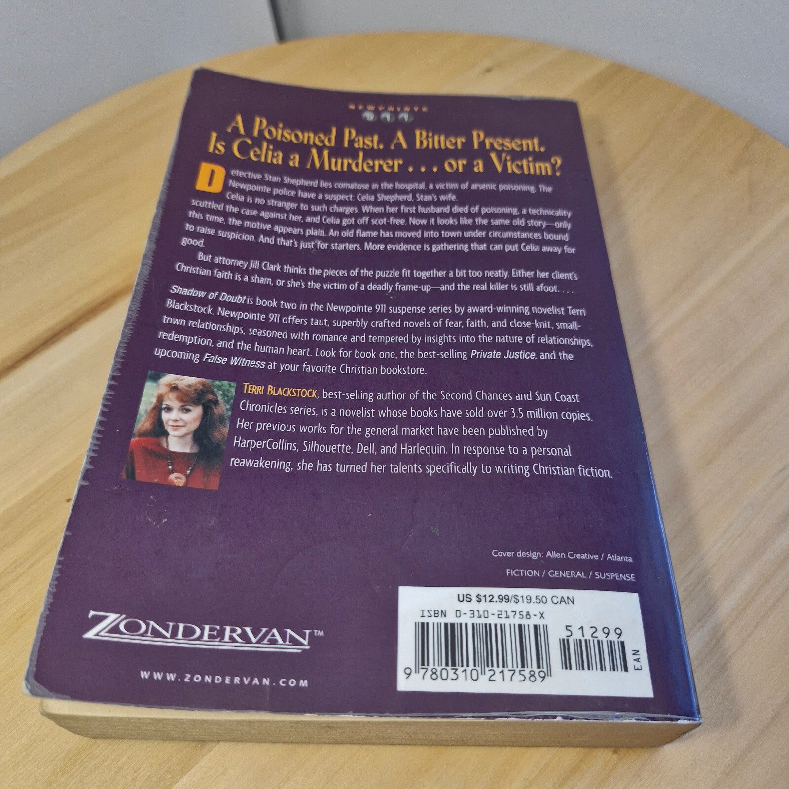 Christian mystery fiction: Shadow of Doubt By Terri Blackstock · 1998 - paper...