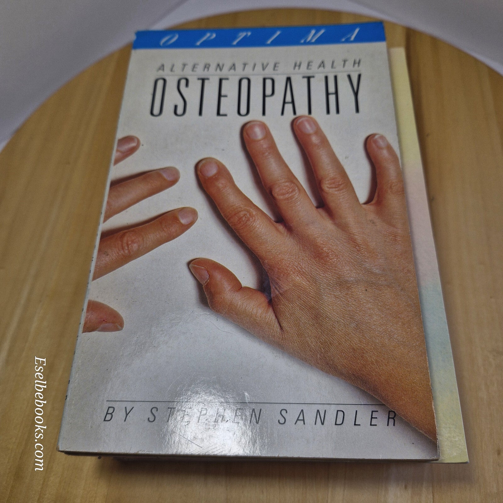 Various osteophathy (alternative health) guide books