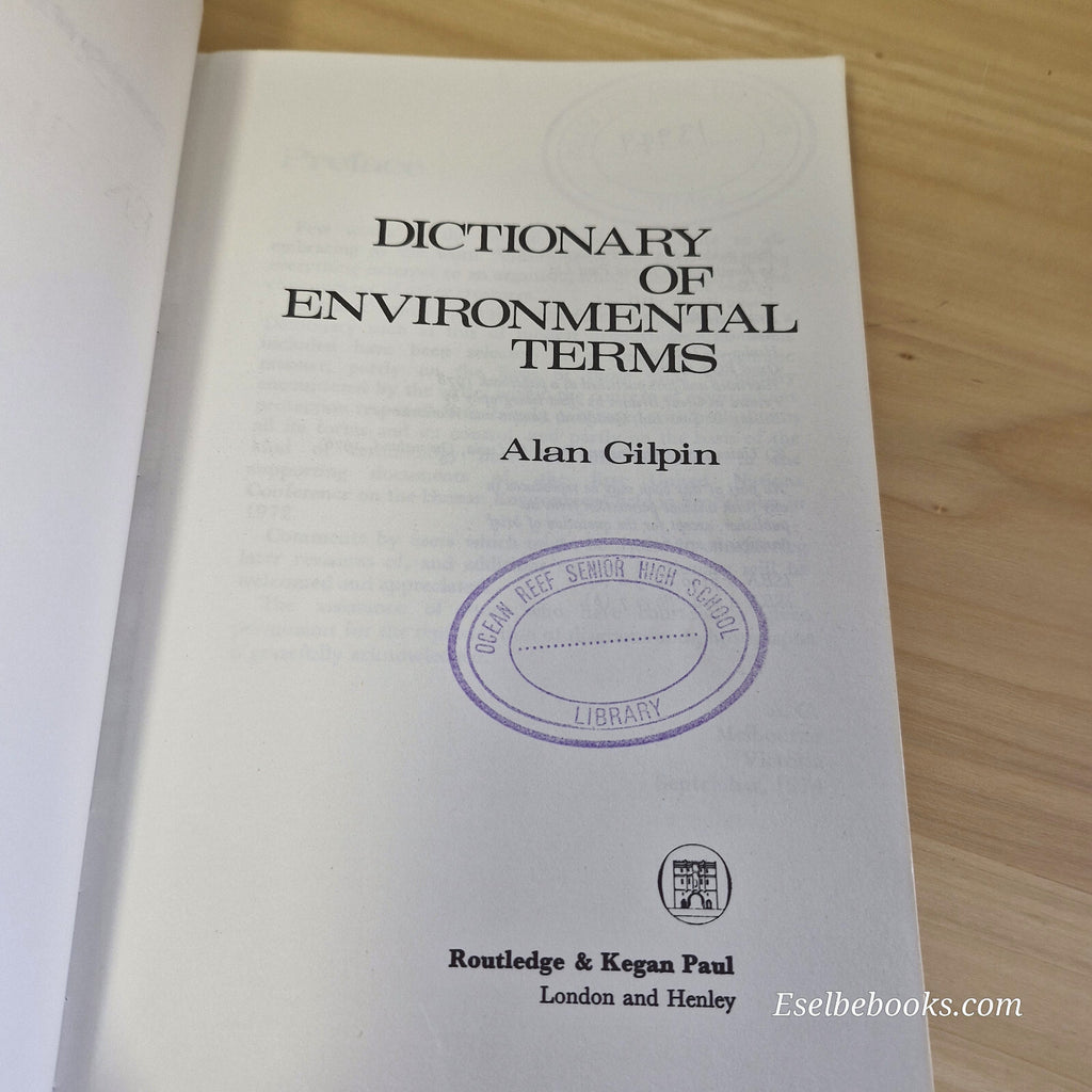Dictionary of Environmental Terms By Alan Gilpin · 1978 - vintage paperback