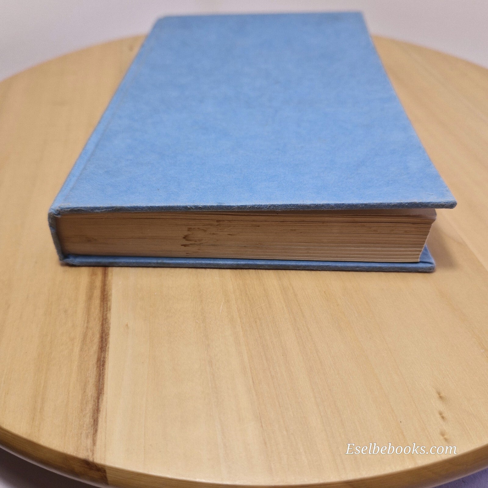 History: Amulets by Michael Howes - vintage hardback