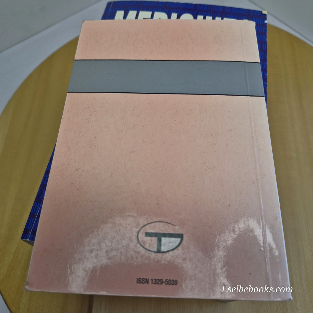 3 guidebooks/dictionaries on medicines/medicinal drugs/antibitoics - paperbacks