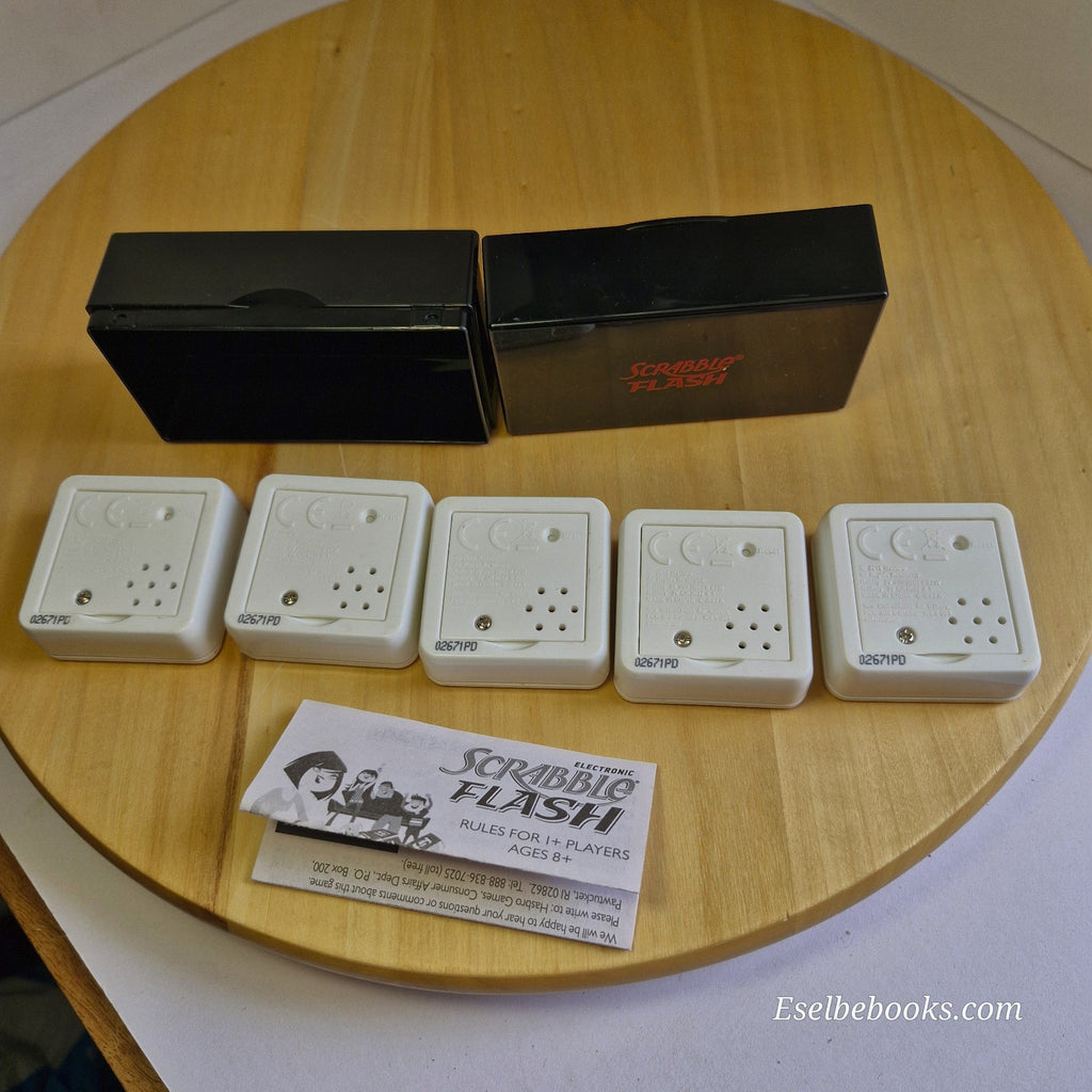 Scrabble Flash - Electronic travel work game - batteries needed
