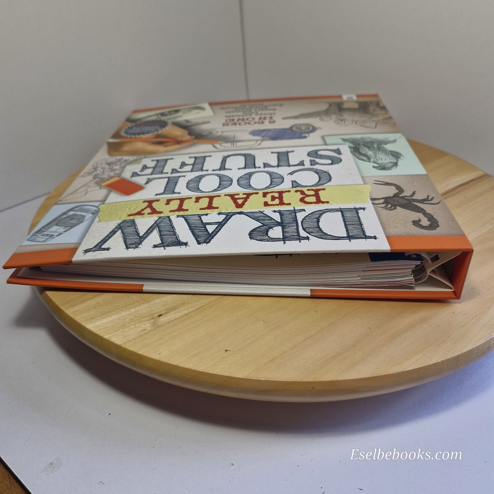 Action-Packed Cool Things to Draw Pack 2015 in slipcase