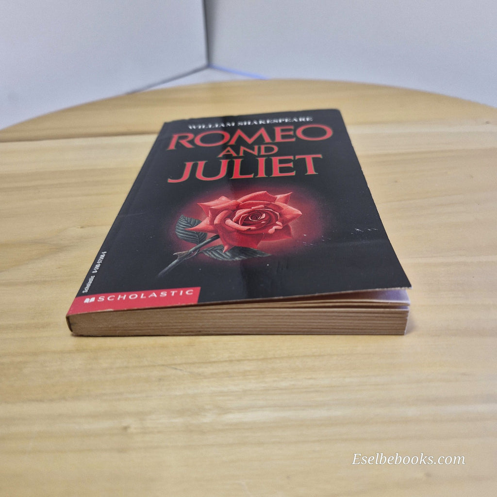 Romeo & Juliet by William Shakespeare (Scholastic) Edition - paperback