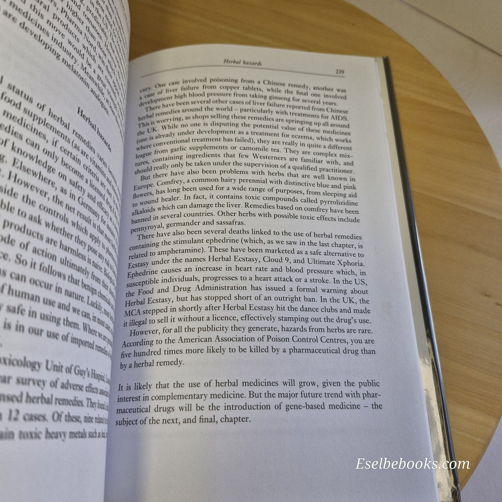 Magic Molecules: How Drugs Work by Aldridge, Susan [Hardback]