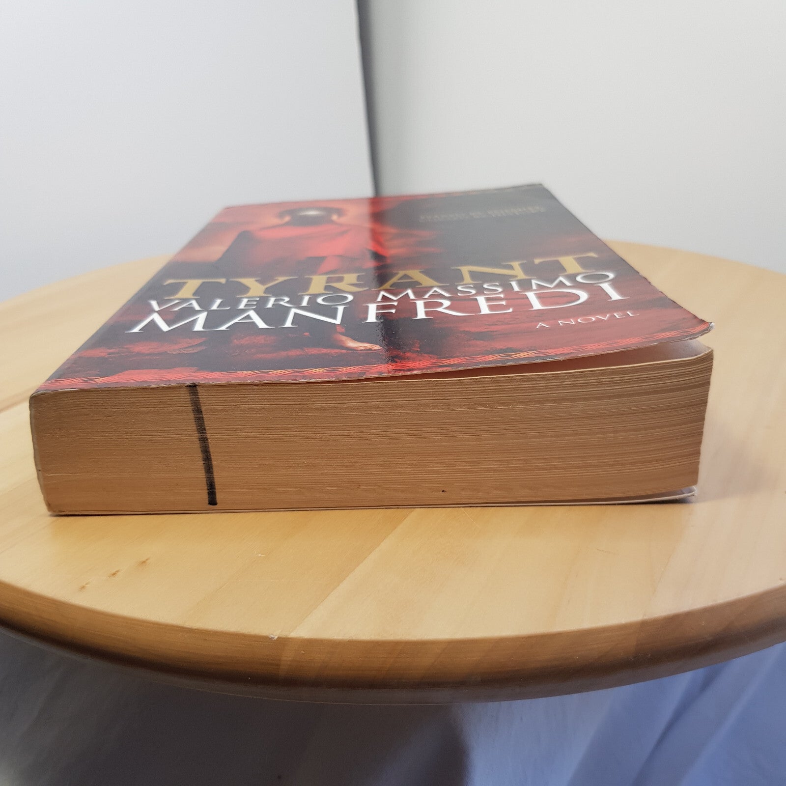 Tyrant By Valerio Manfredi · 2005 - large paperback
