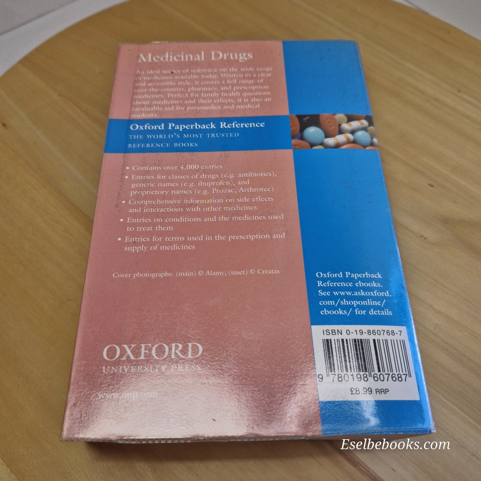 3 guidebooks/dictionaries on medicines/medicinal drugs/antibitoics - paperbacks