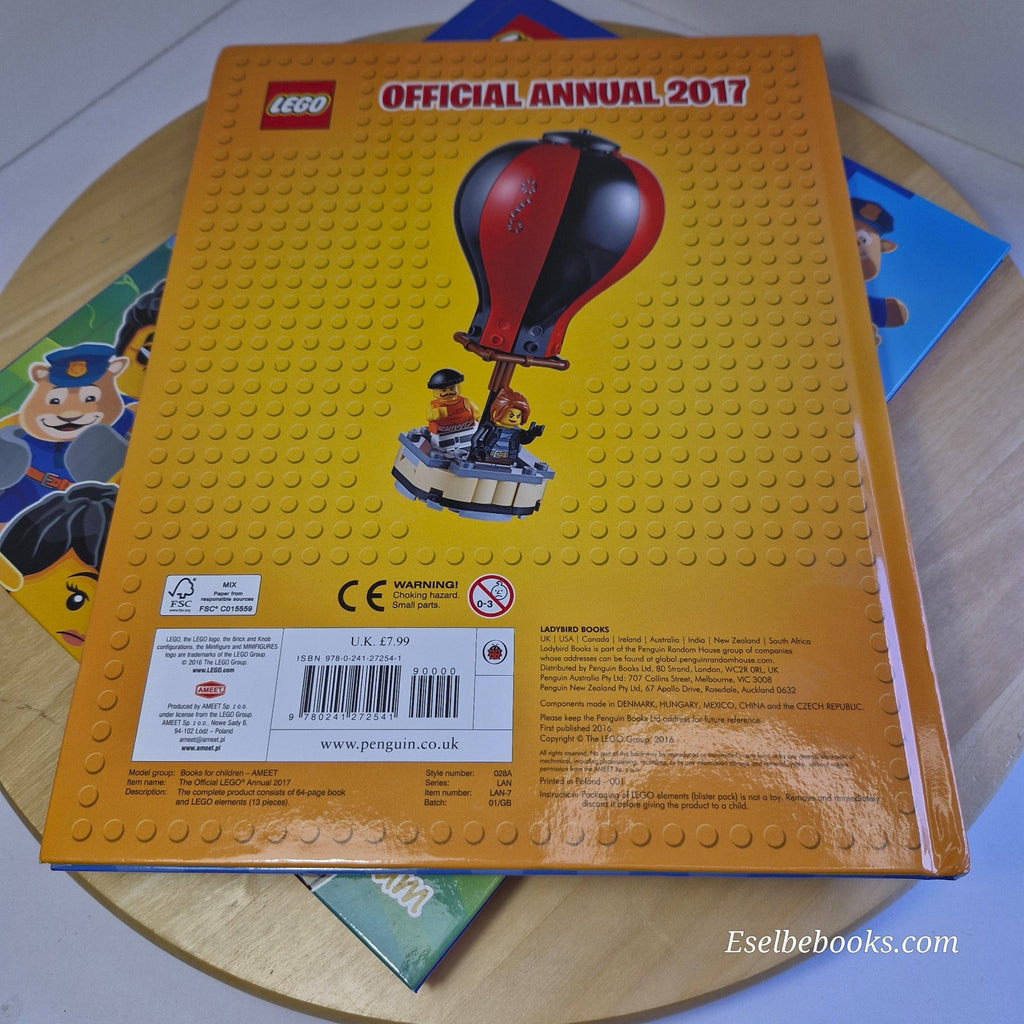 The official Lego annuals 2015; 2016; 2017; 2021; 2022 - hardbacks - NO minifigu