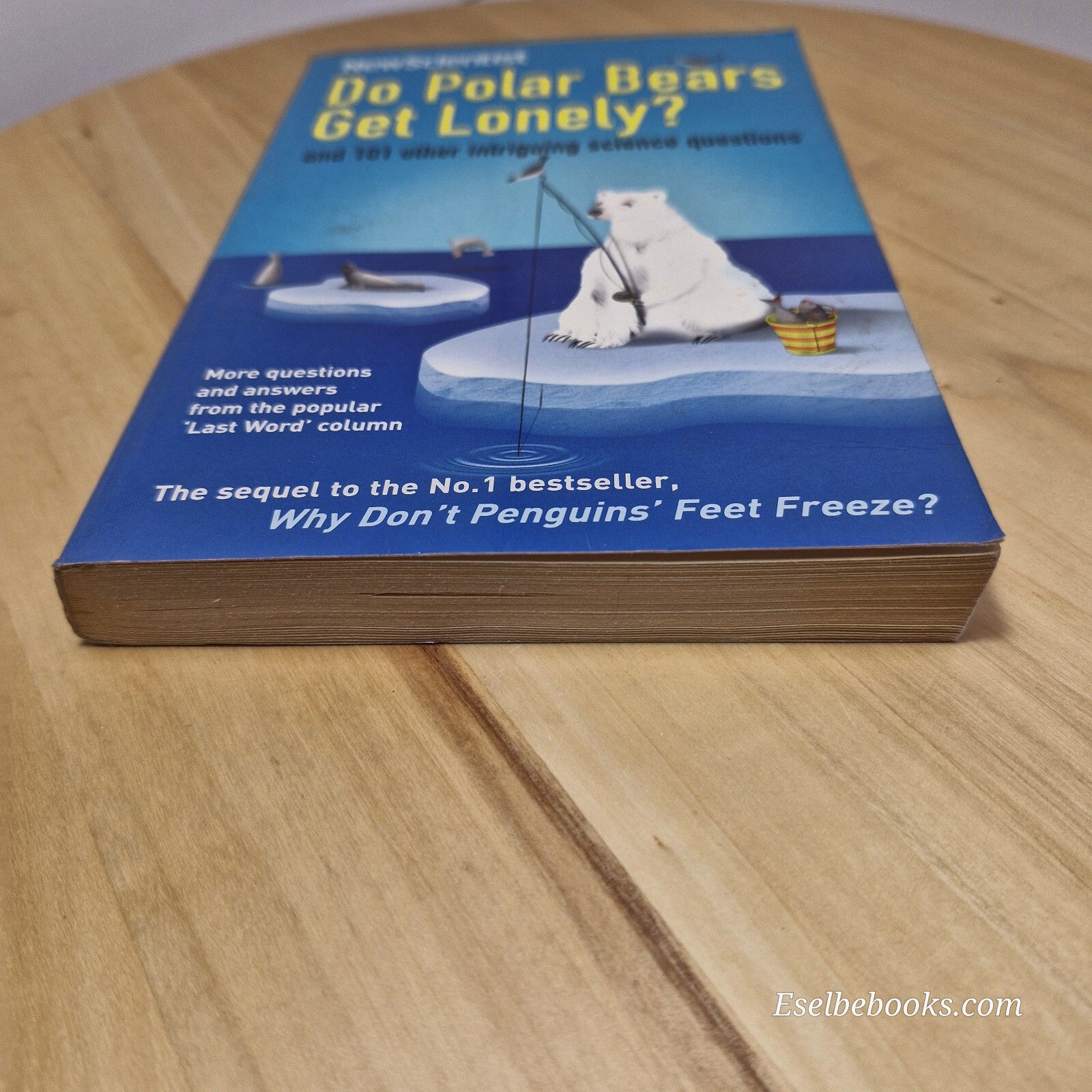 Do polar bears get lonely? by New Scientist Magazine - paperback