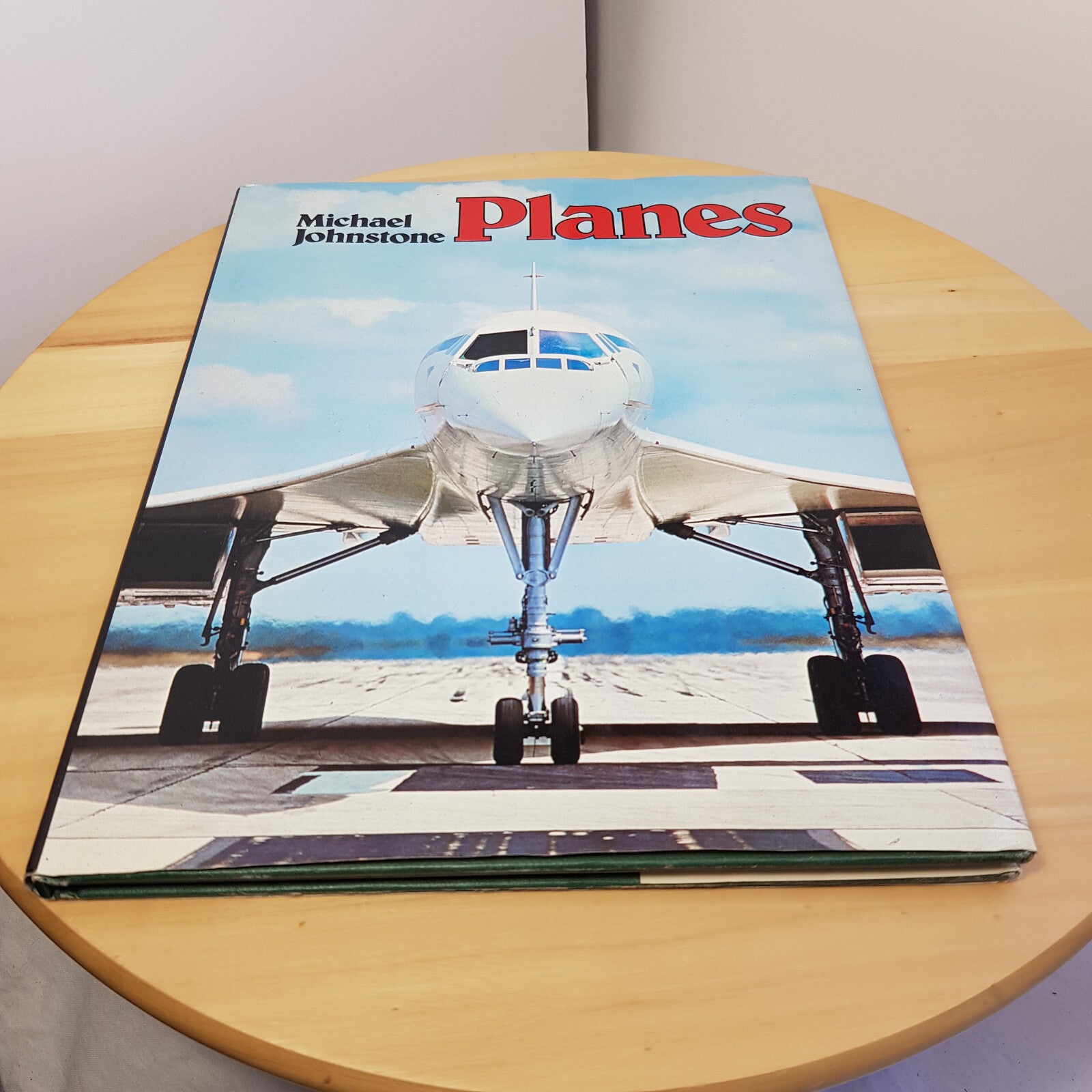 Planes By Michael Johnstone · 1978 - hardback with dust jacket
