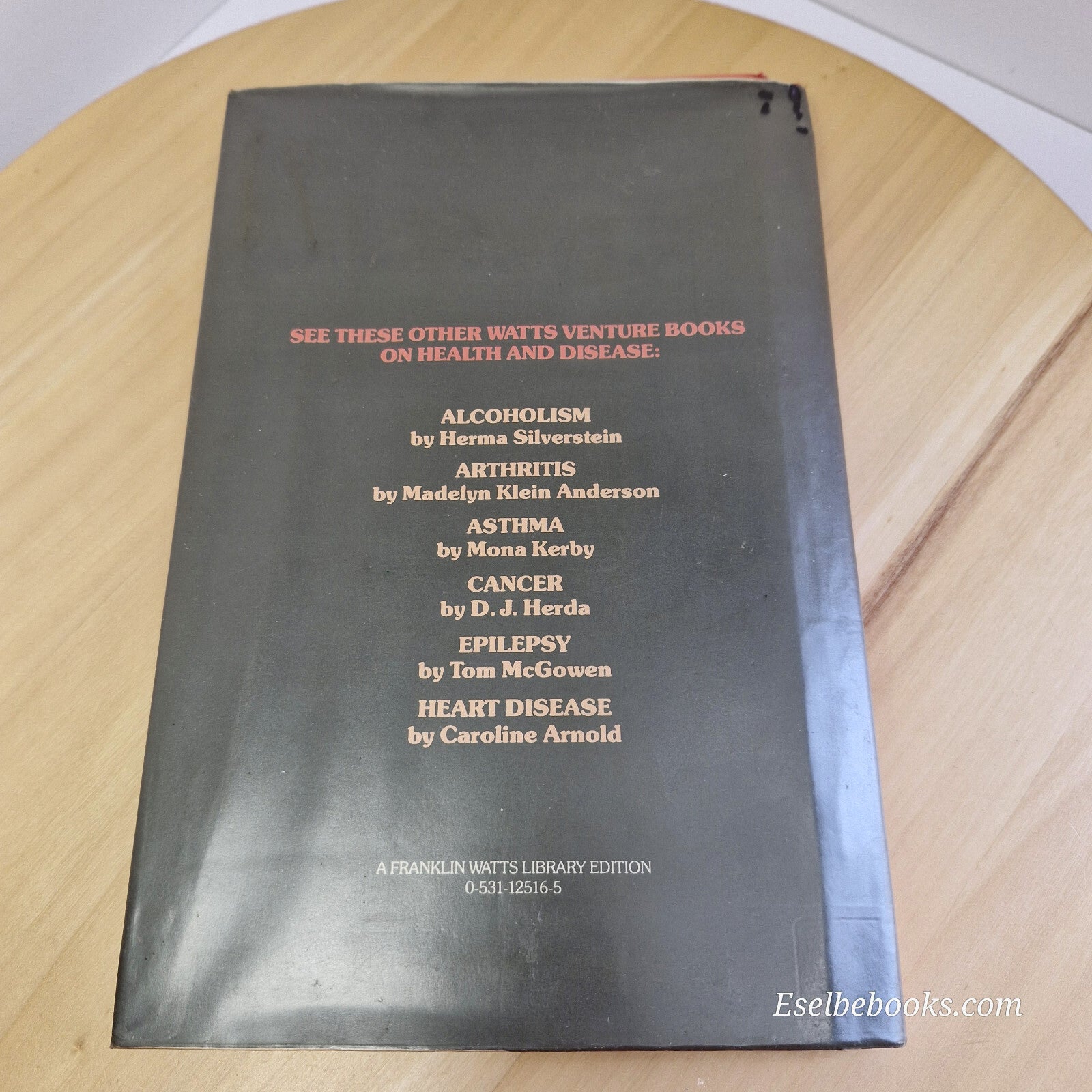 Health: 4 books about allergies and how to identify them - hardback/paperbacks