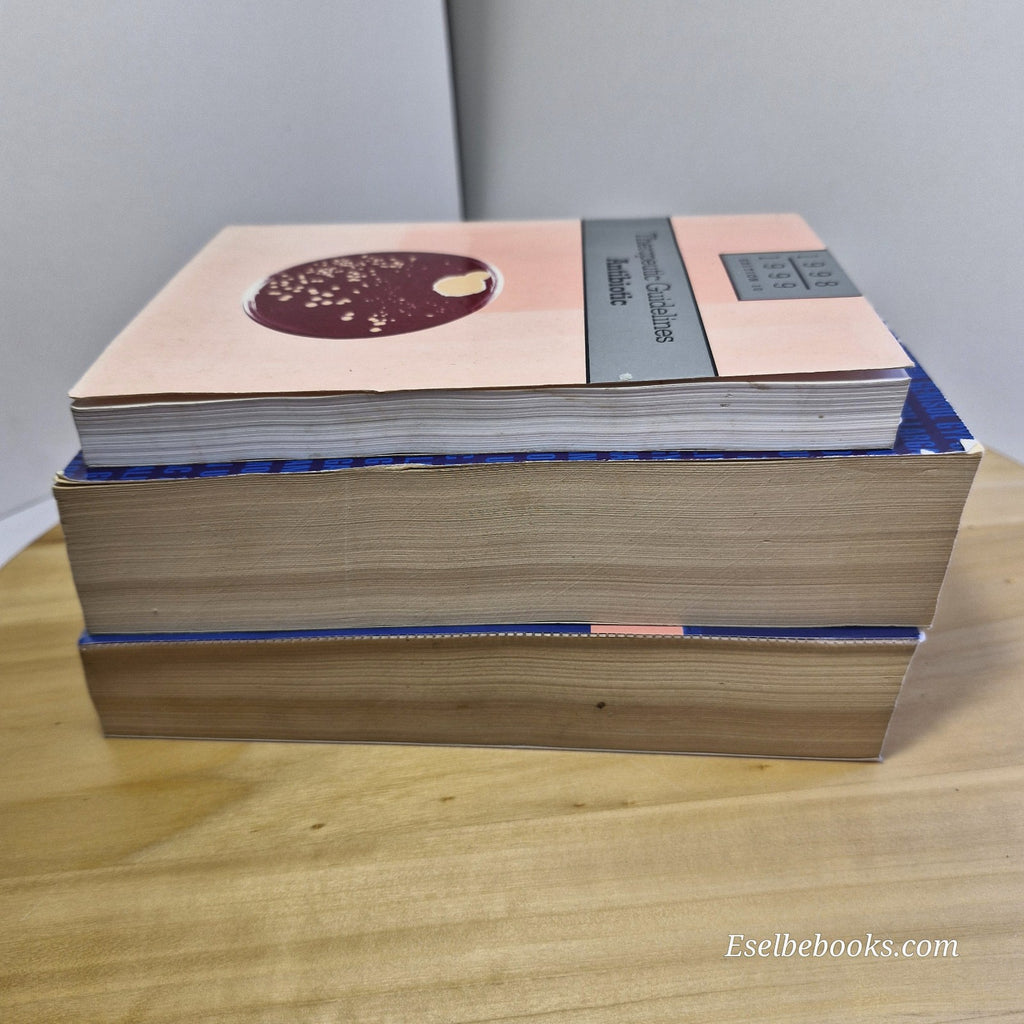 3 guidebooks/dictionaries on medicines/medicinal drugs/antibitoics - paperbacks