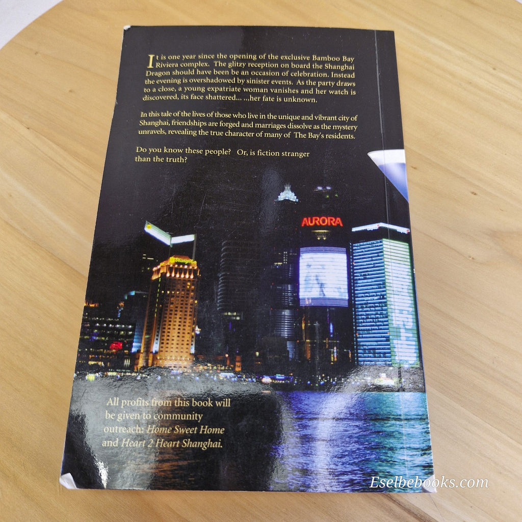 Shanghai Cocktail by Lucinda Lee Austin - paperback