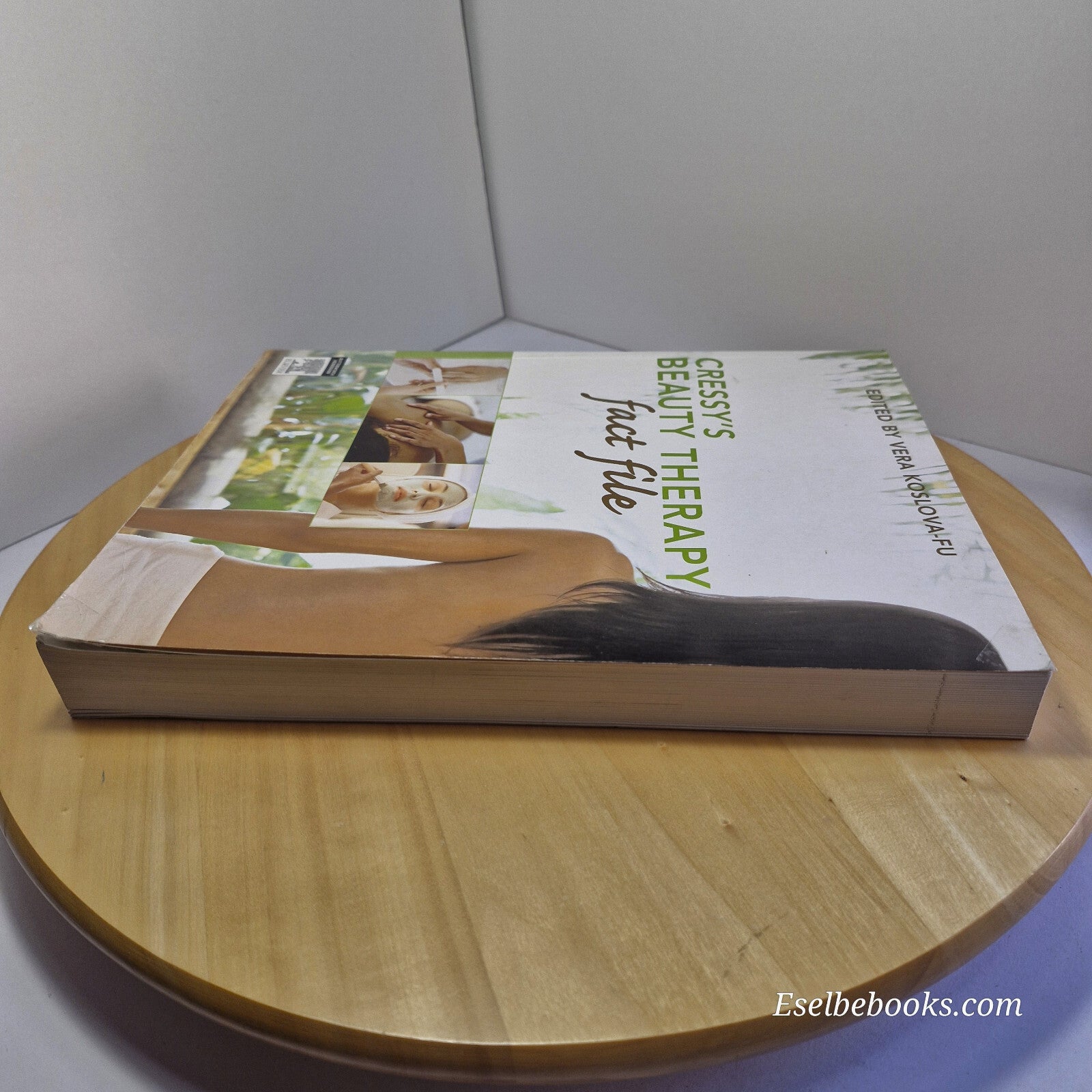 Cressy's Beauty Therapy Fact File By Susan Cressy · 2006 - large paperback