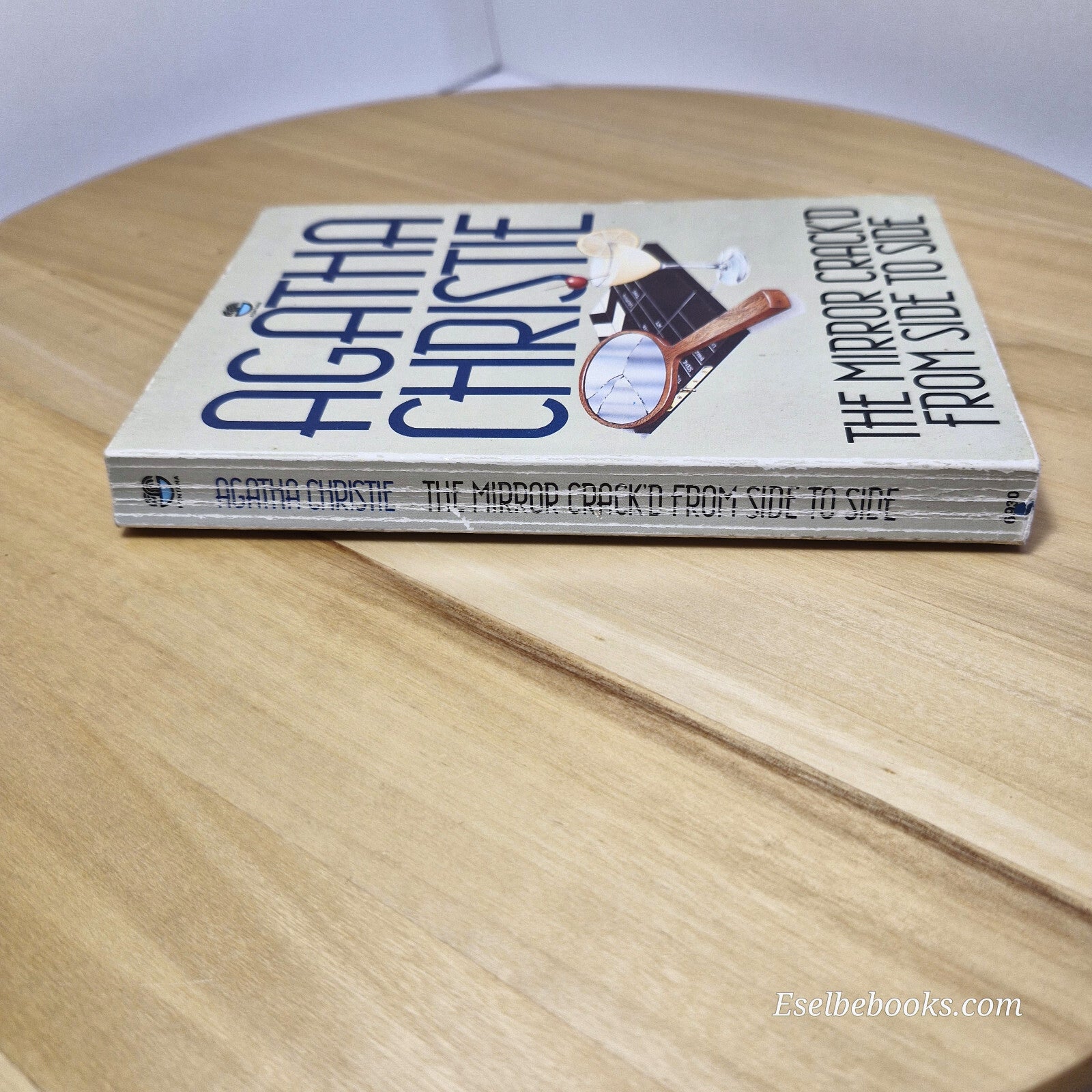 Mystery: The Mirror Crack'd from Side to Side By Agatha Christie · vintage Fo...