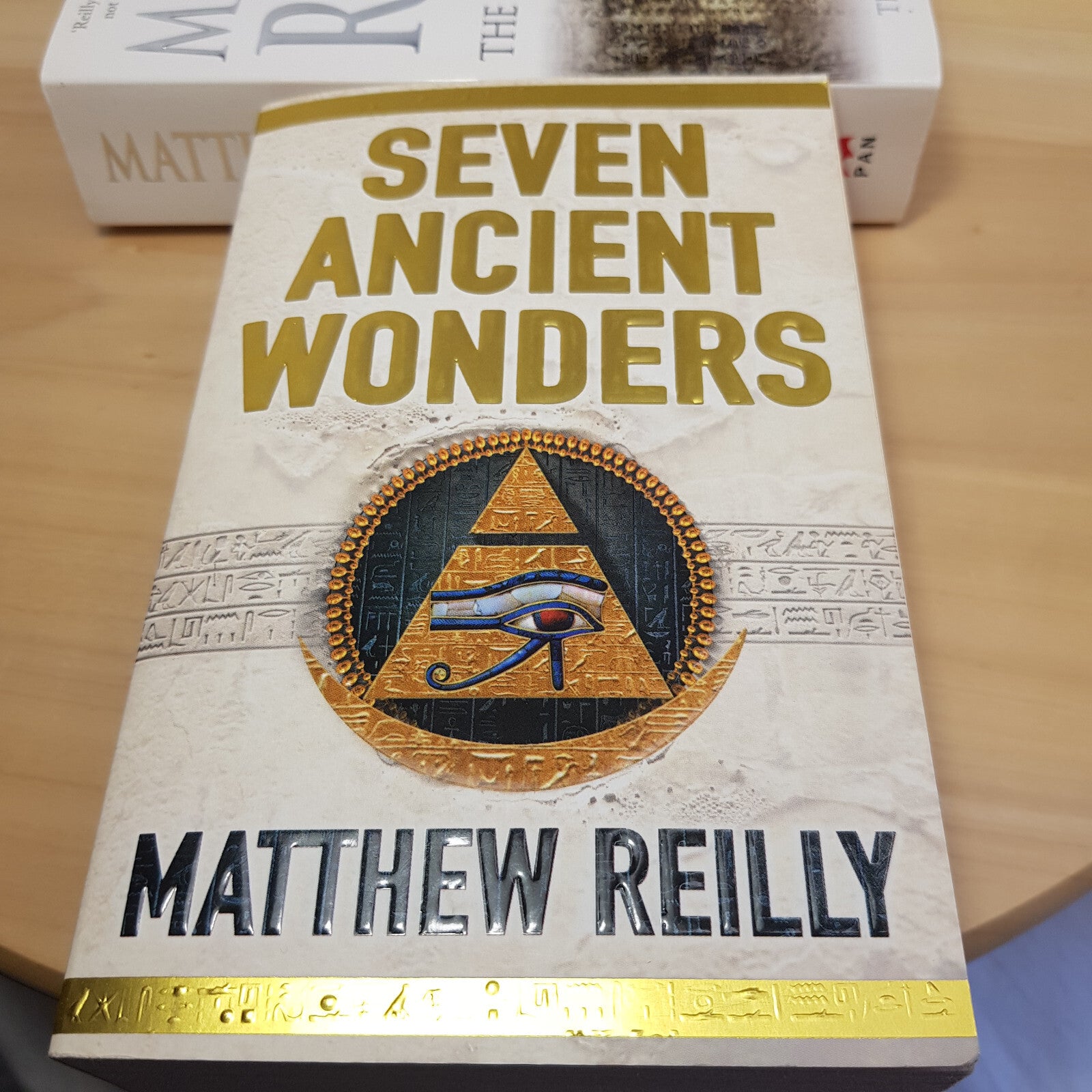 The Six Sacred Stones: A Jack West Jr Novel 2 By Matthew Reilly · 2008 - pape...