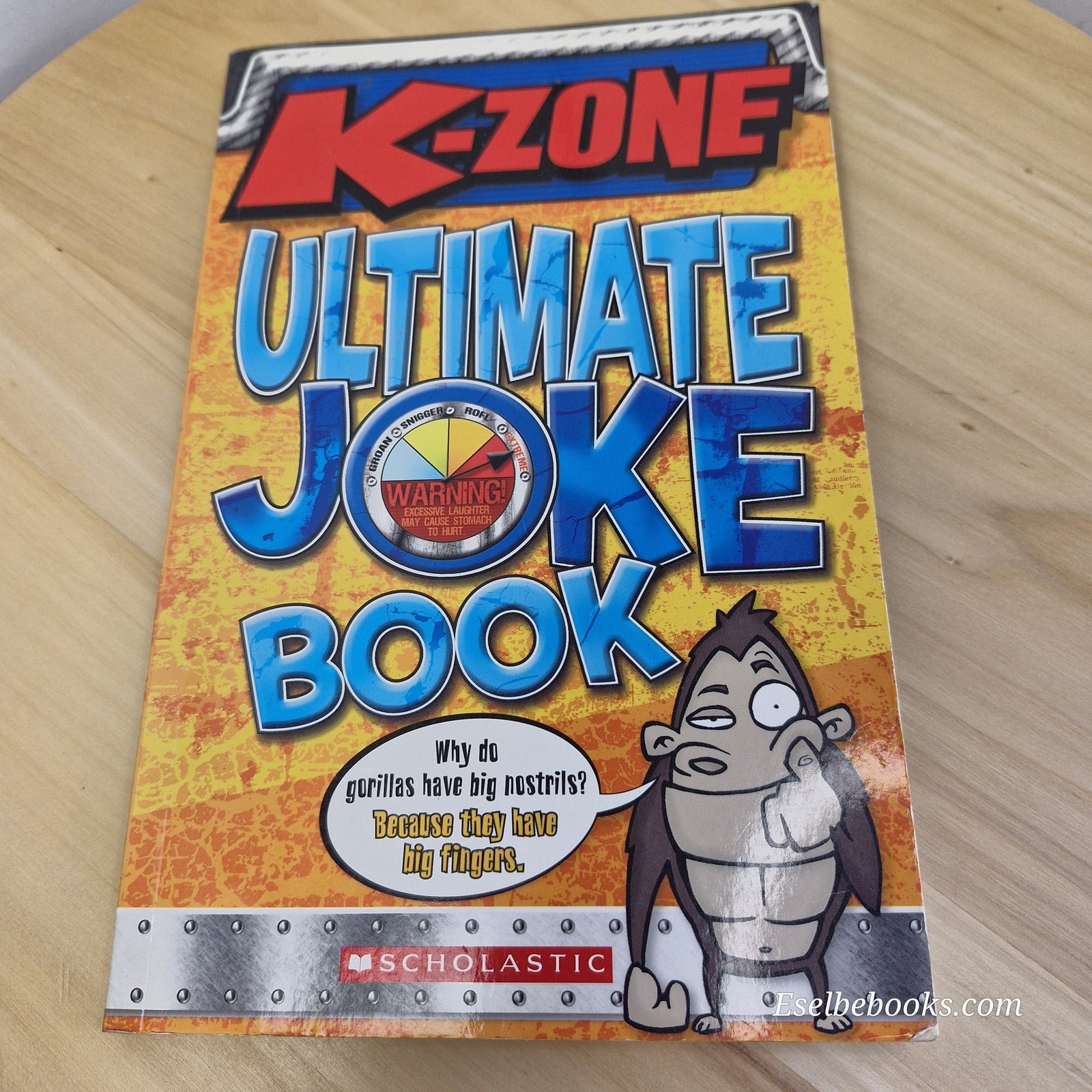 Children's fiction: K-Zone Ultimate Joke Book 2012 - paperback