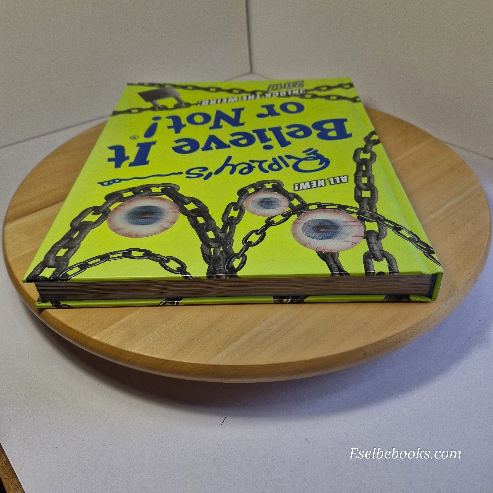 Ripley's Believe it or Not! Unlock the weird! 2017 Large Hardcover