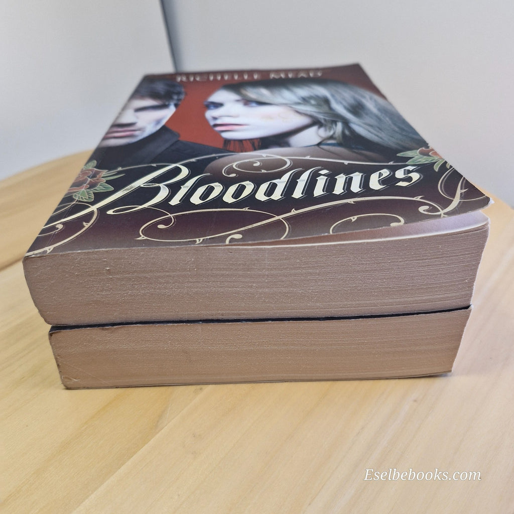 Richelle Mead Bloodlines books 1 & 3 - Bloodlines and The Indigo Spell