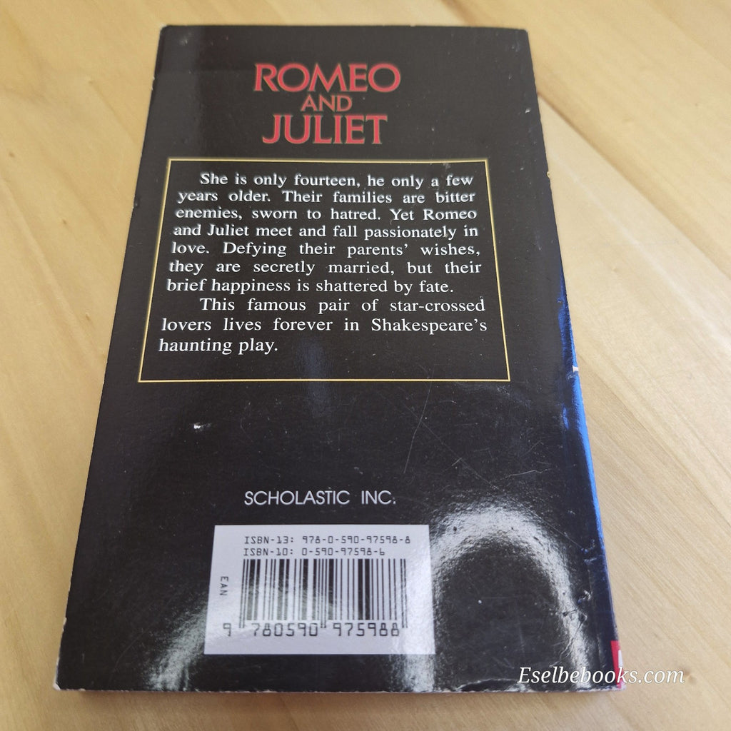 Romeo & Juliet by William Shakespeare (Scholastic) Edition - paperback