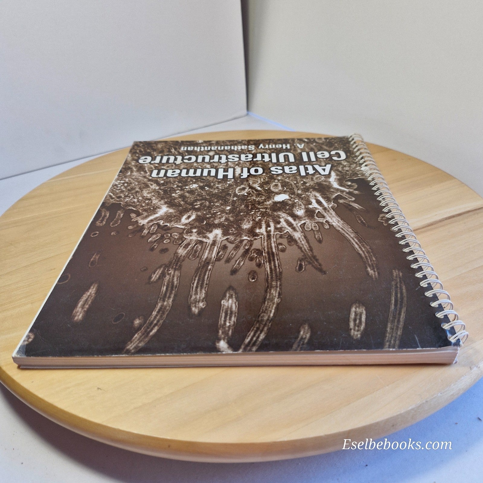Atlas of Human Cell Ultrastructure by A HENRY Sathananthan 1996 paperback