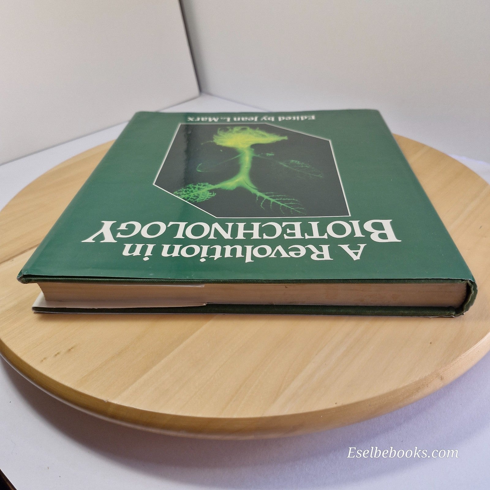 Revolution in Biotechnology by Jean L. Marx - hardback/dust jacket