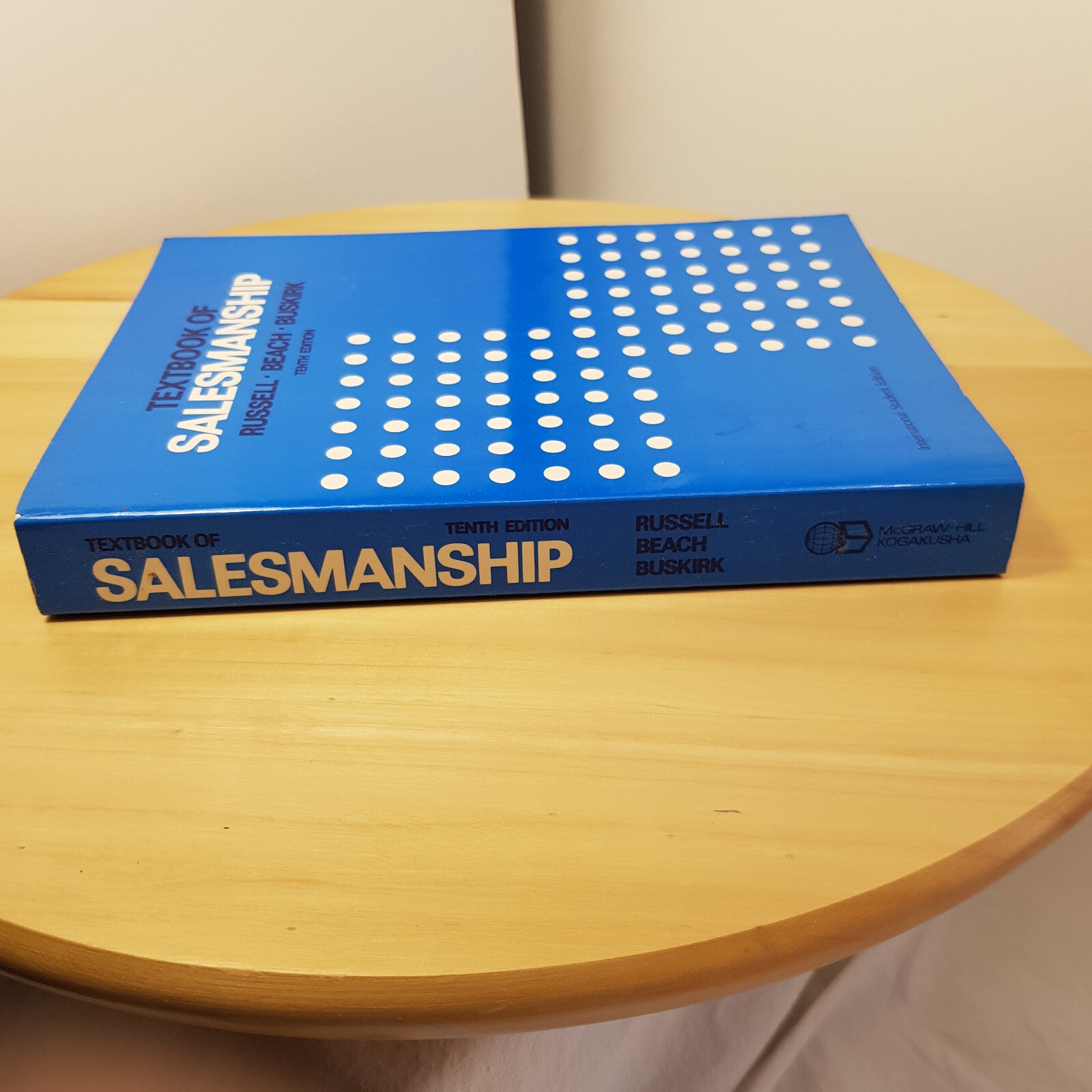 Textbook of Salesmanship by Russell Beach and Buskirk - international student ed