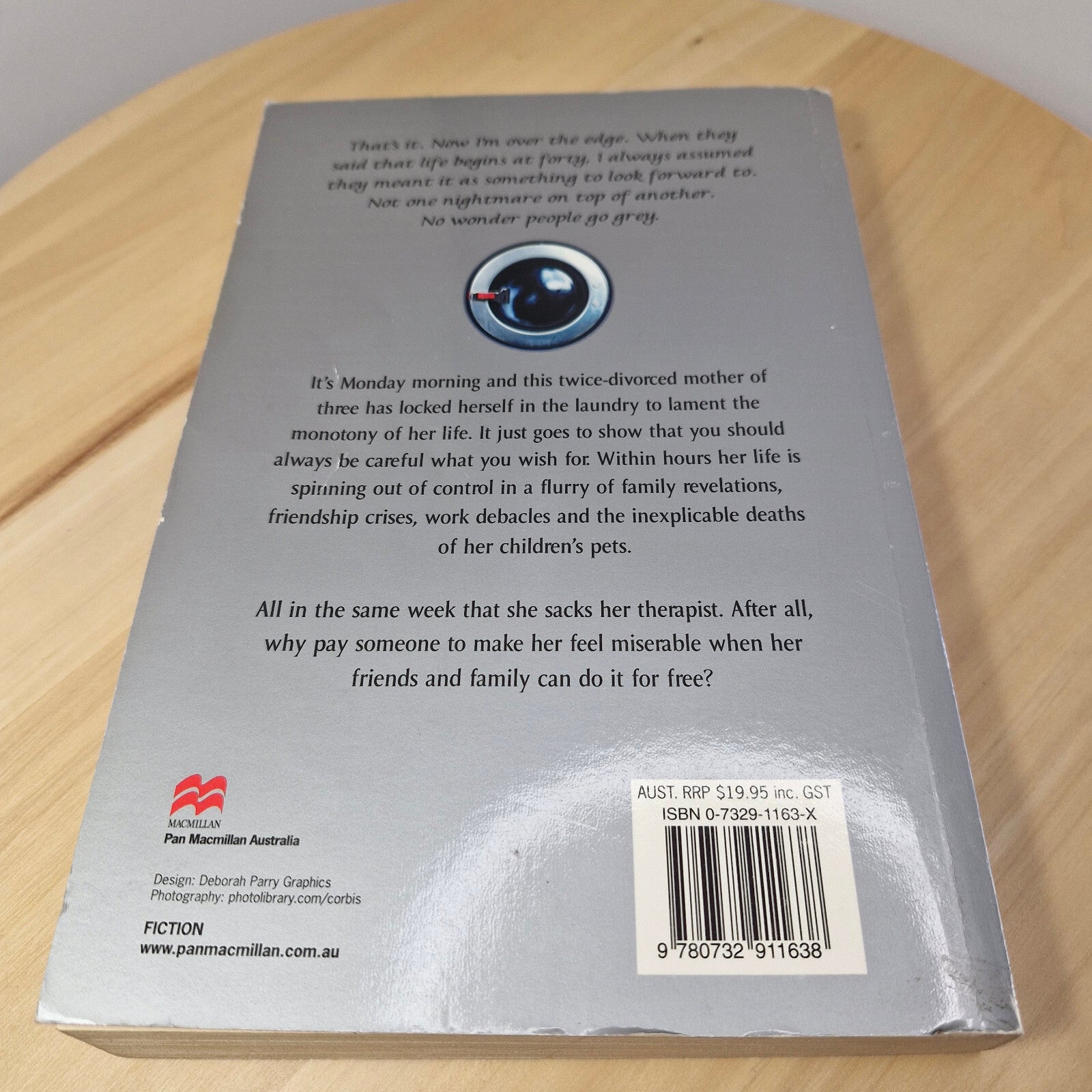 Australian Author: Spin Cycle By Ilsa Evans · 2002 - large paperback