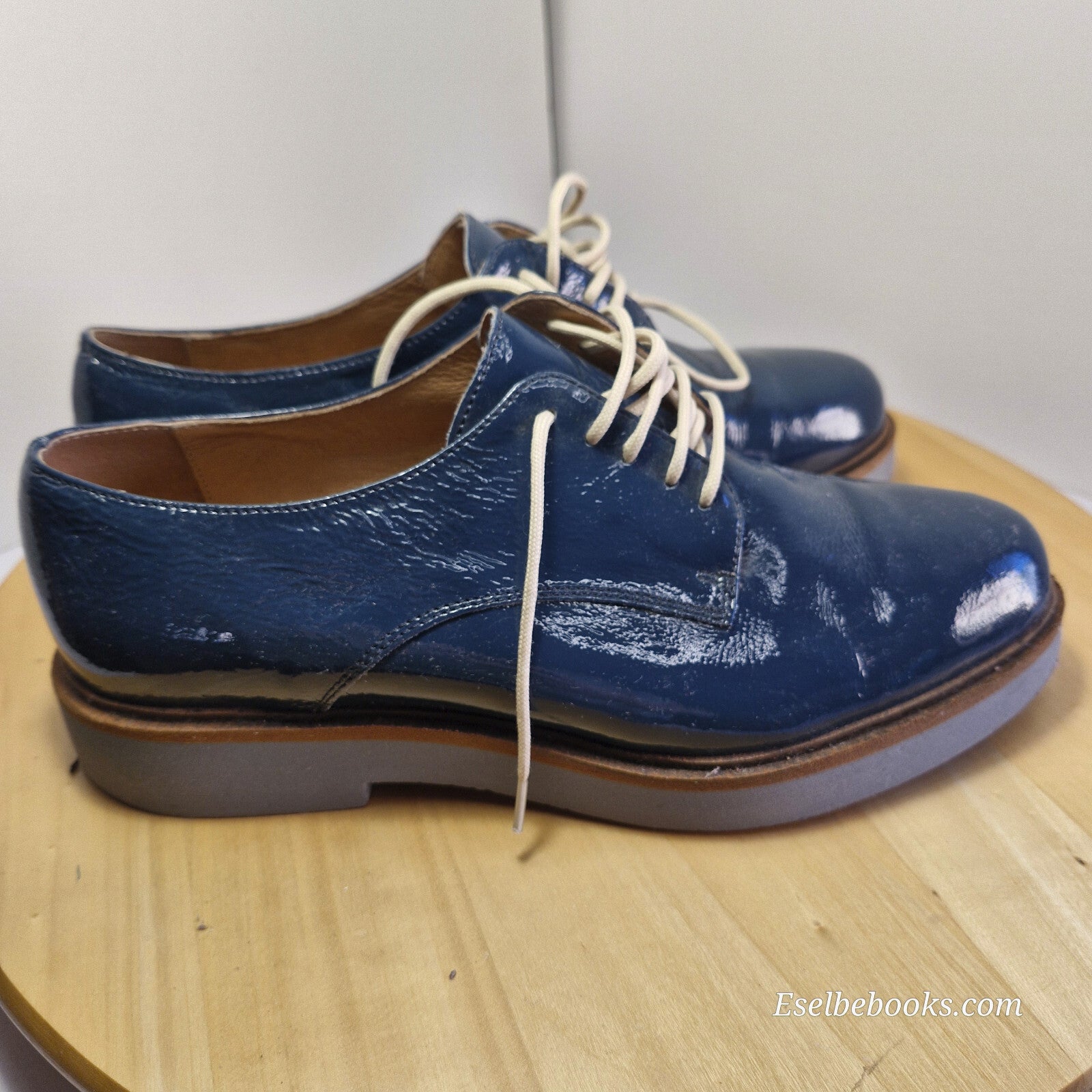 2 Baia Vista size 40 loafers - dark turquiose patent leather w/ rubber soles