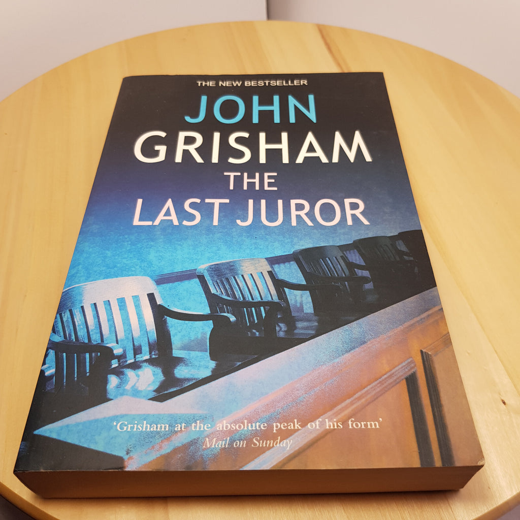 2 x John Grisham novels - The Borker & The Last Juror - paperbacks