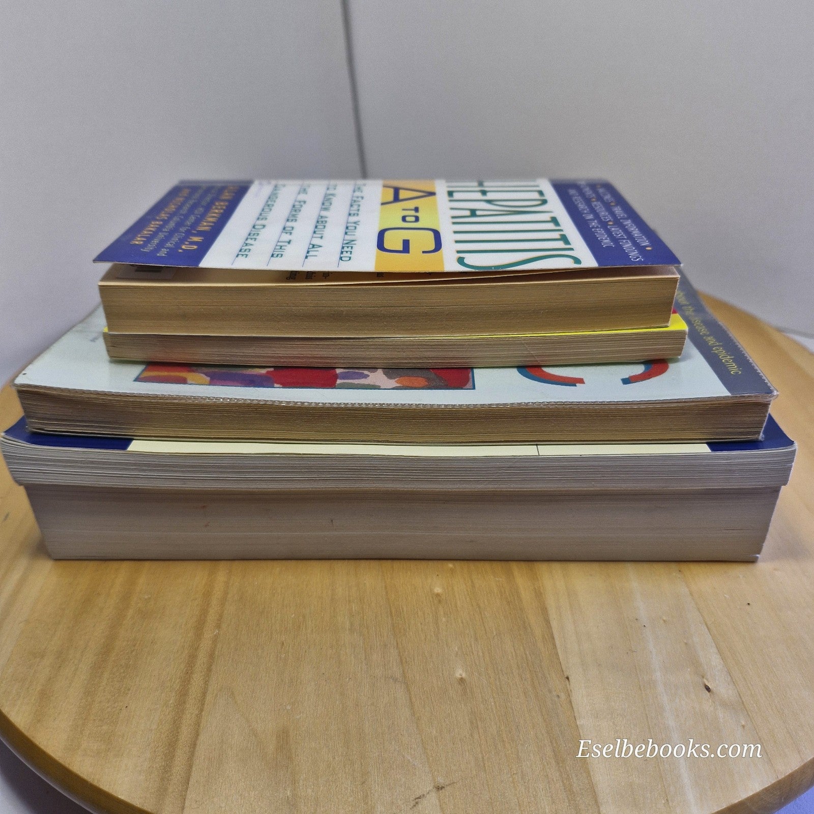 5 books about Hepatitis C - handbook/sourcebook and healing naturally - paperbac