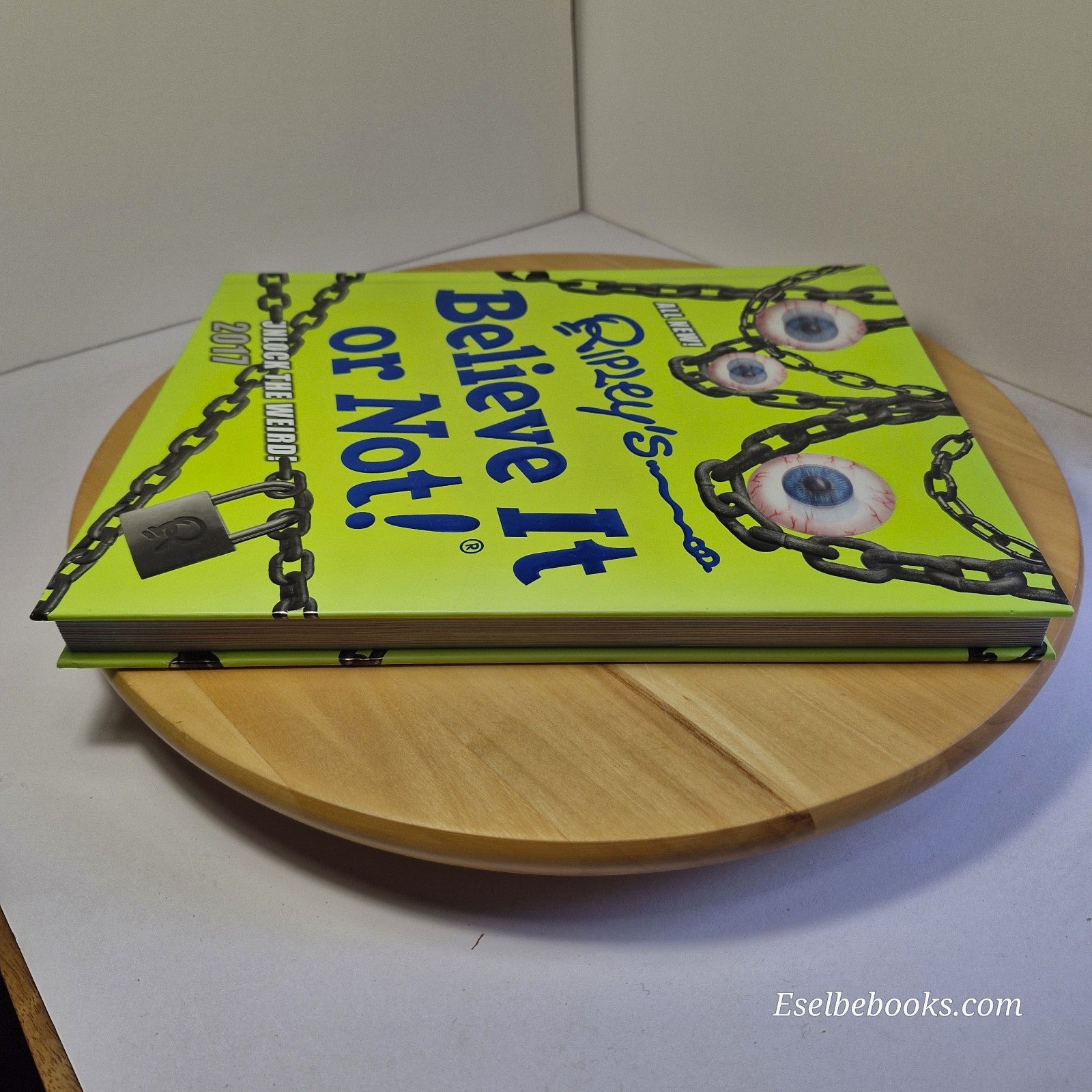 Ripley's Believe it or Not! Unlock the weird! 2017 Large Hardcover