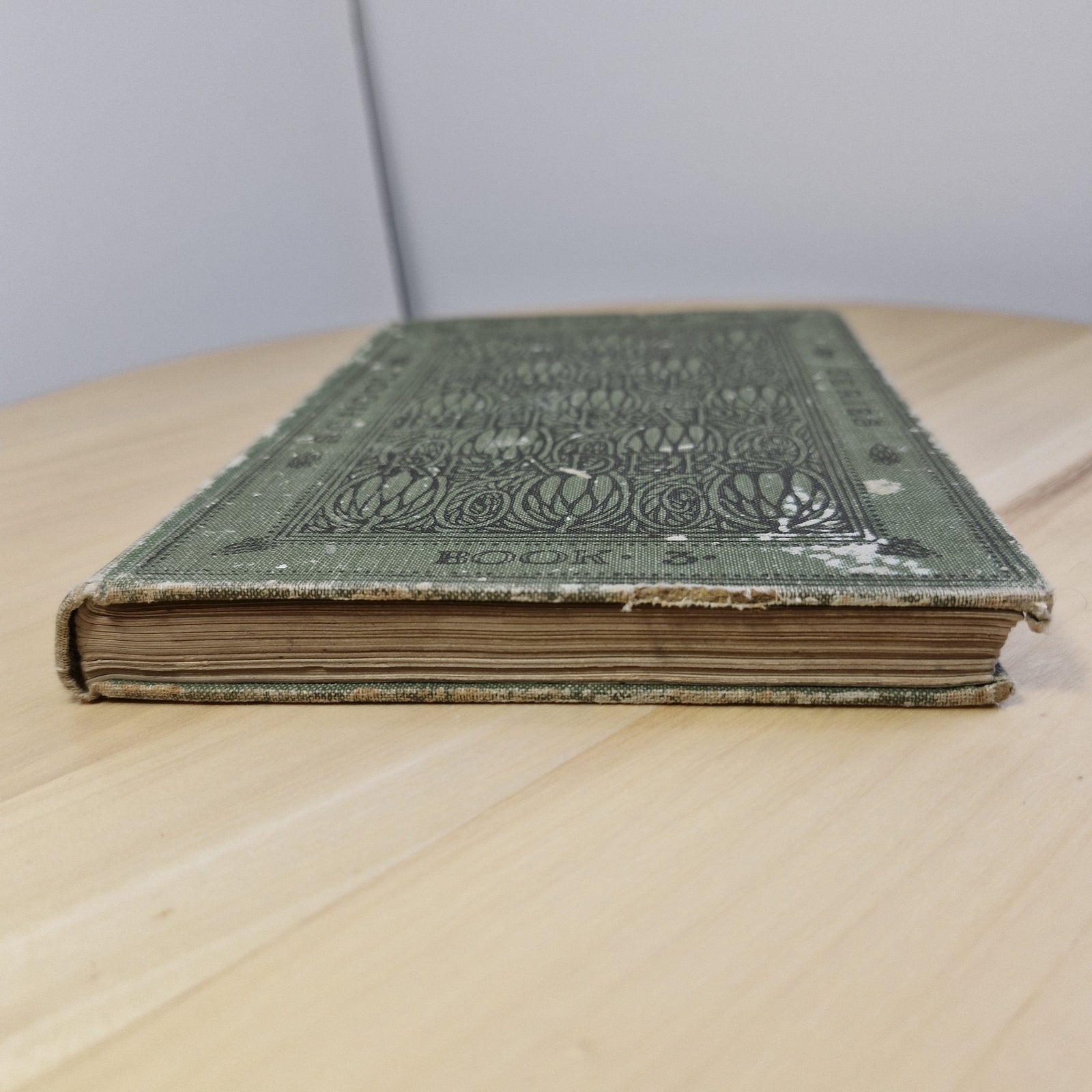 Vintage hardback: The Temple Literary Readers 3 - hardback