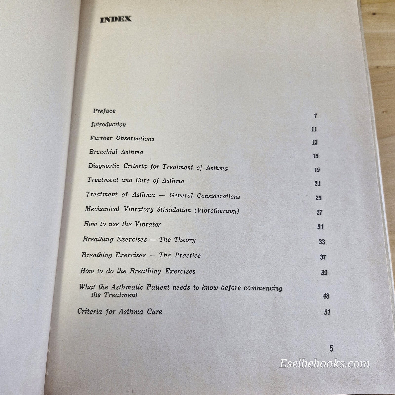 Health: 5 dealing with Asthma guides - paperback/hardback