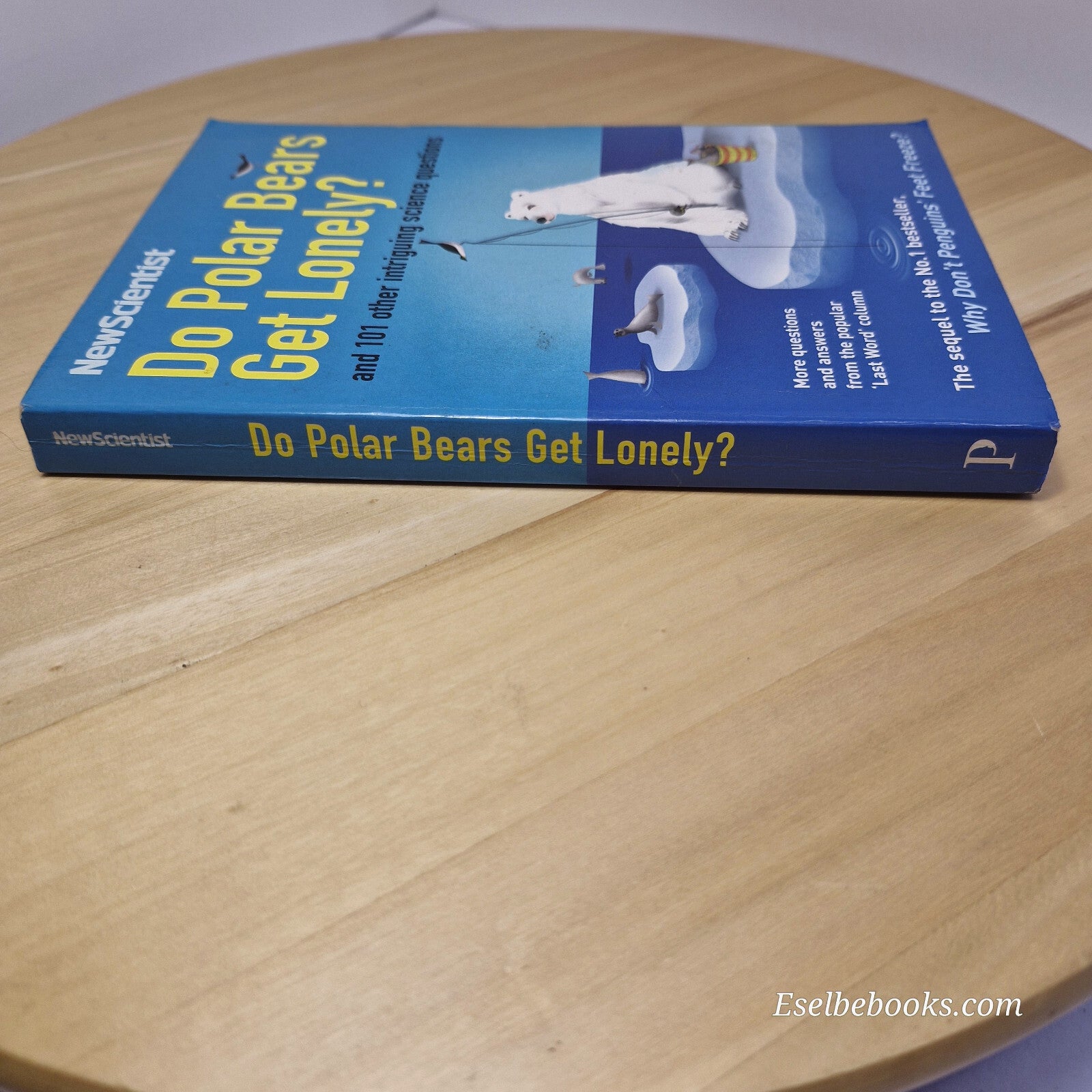 Do polar bears get lonely? by New Scientist Magazine - paperback