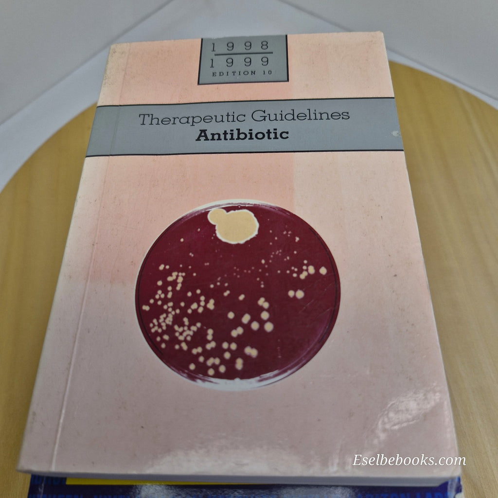 3 guidebooks/dictionaries on medicines/medicinal drugs/antibitoics - paperbacks