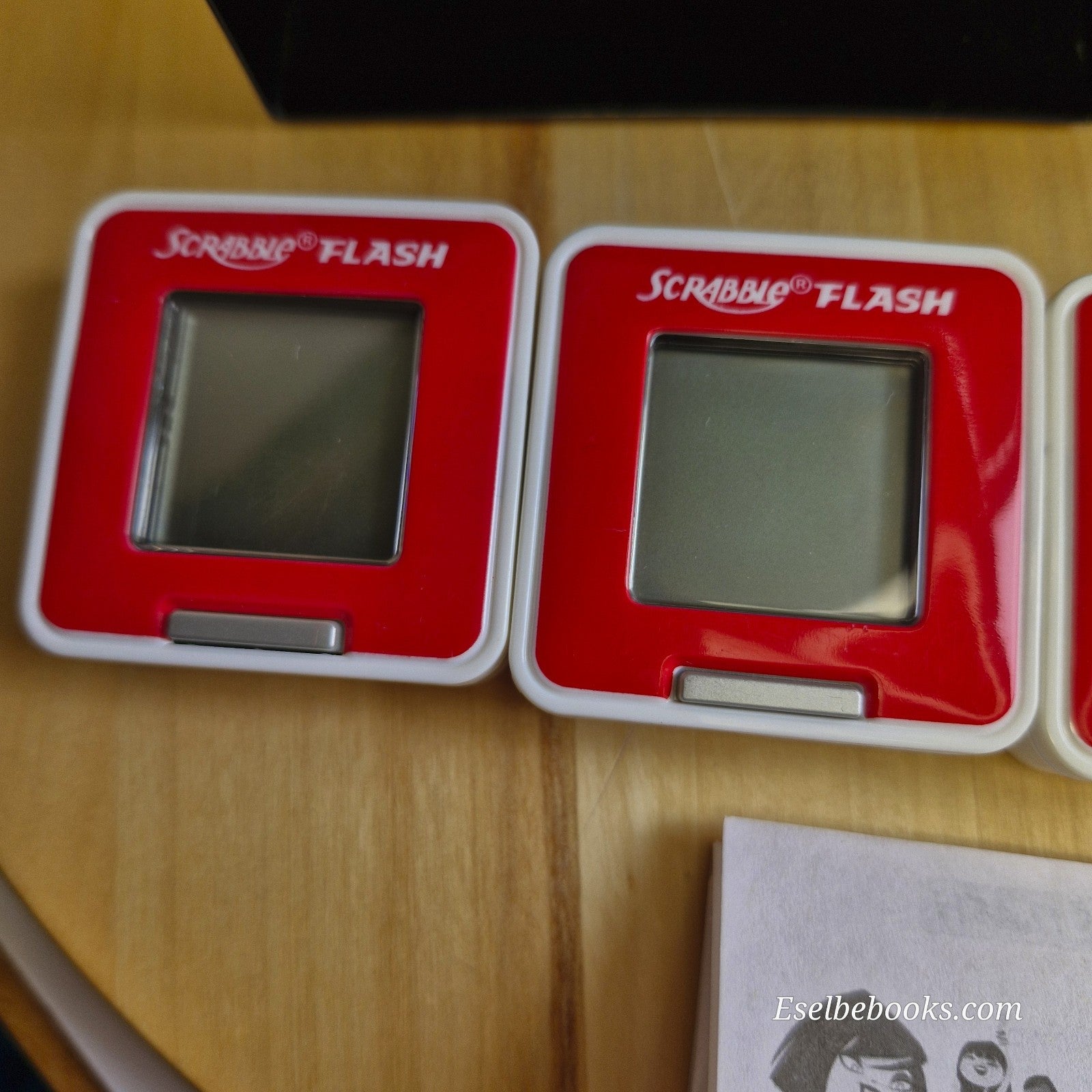 Scrabble Flash - Electronic travel work game - batteries needed