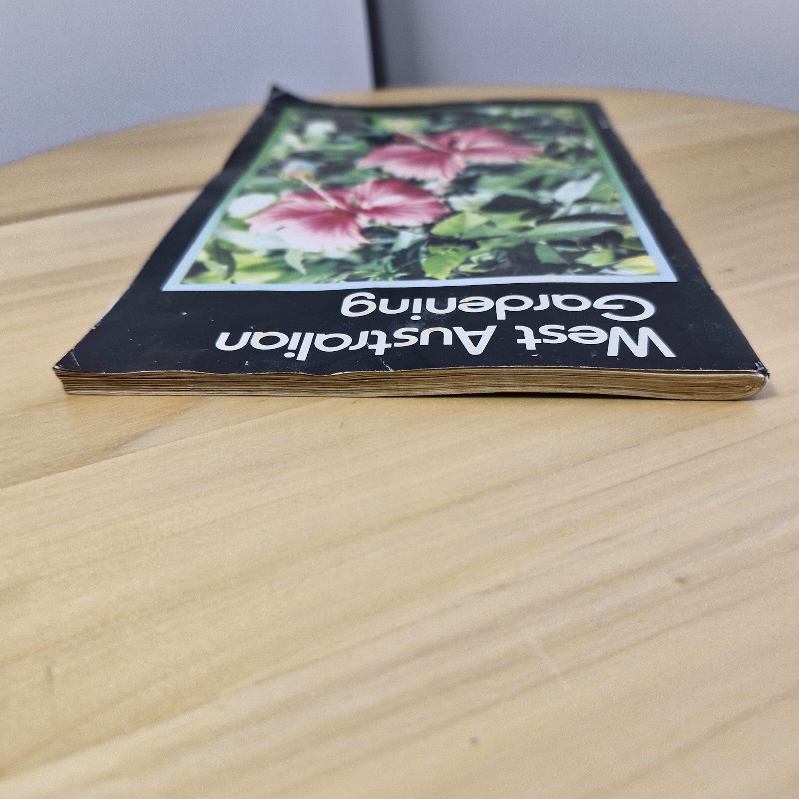 Flora: West Australian Gardening - vintage guide - paperback