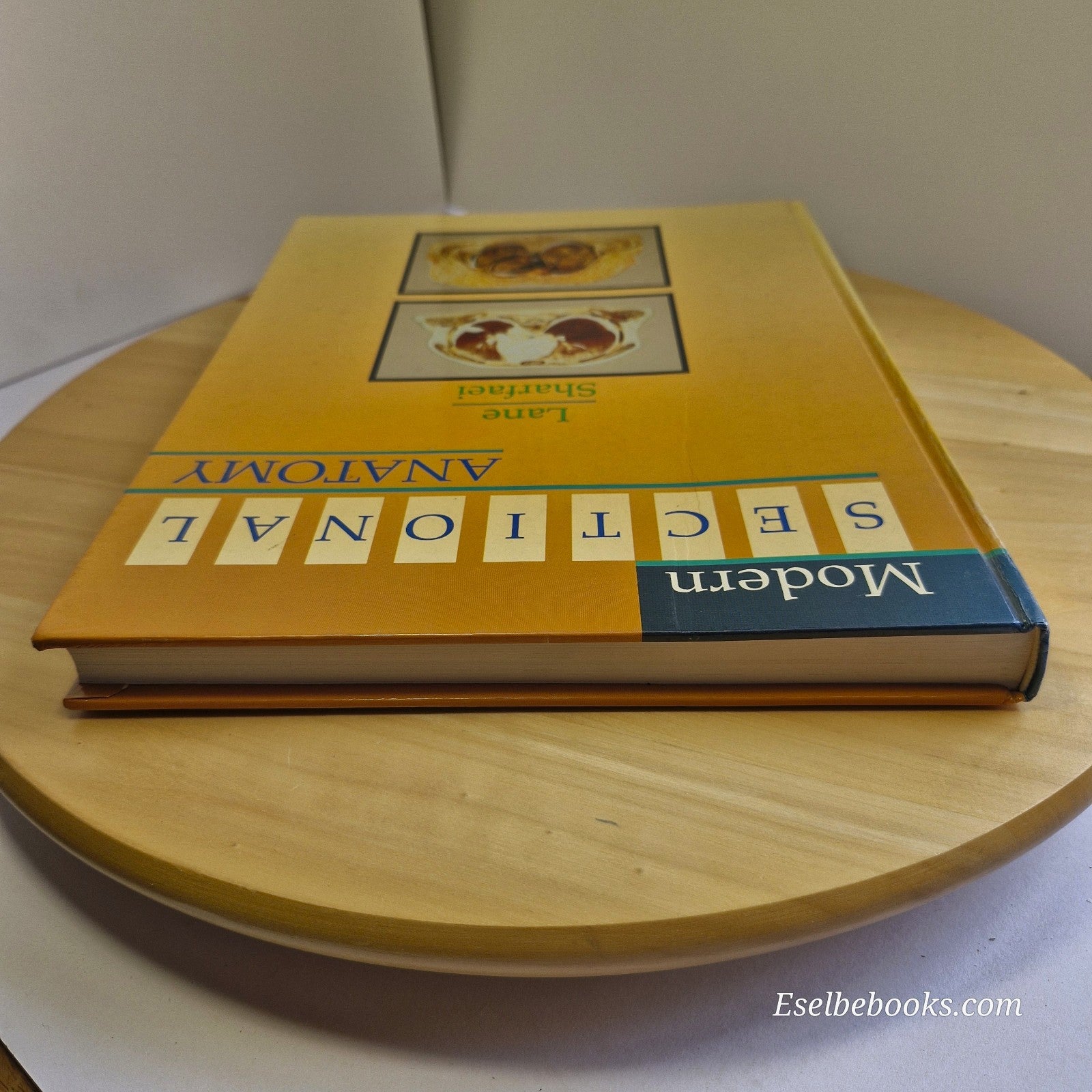 Modern Sectional Anatomy By Alexander Lane & Hossein Sharfaei · 1992 - hardback