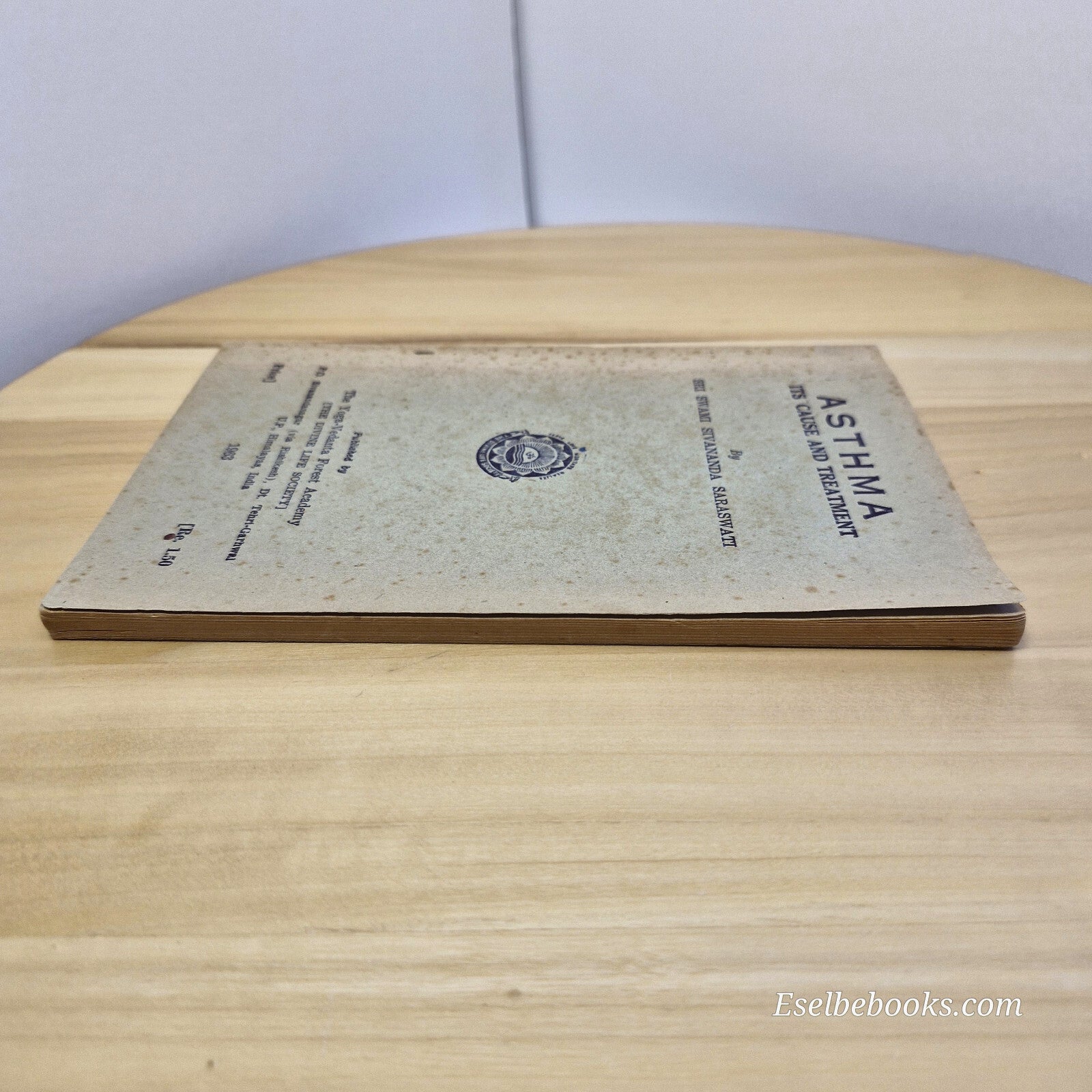 Health: Asthma, Its Cause and Treatment By Swami Sivananda · 1963 - vintage p...