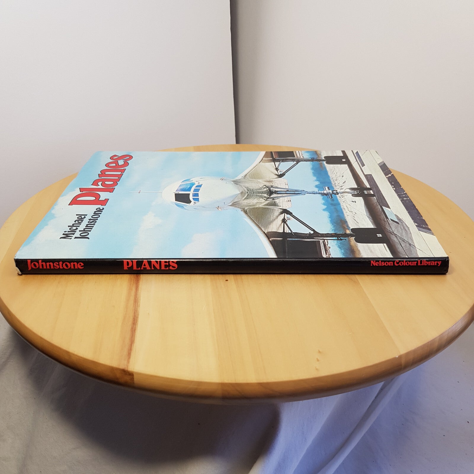 Planes By Michael Johnstone · 1978 - hardback with dust jacket