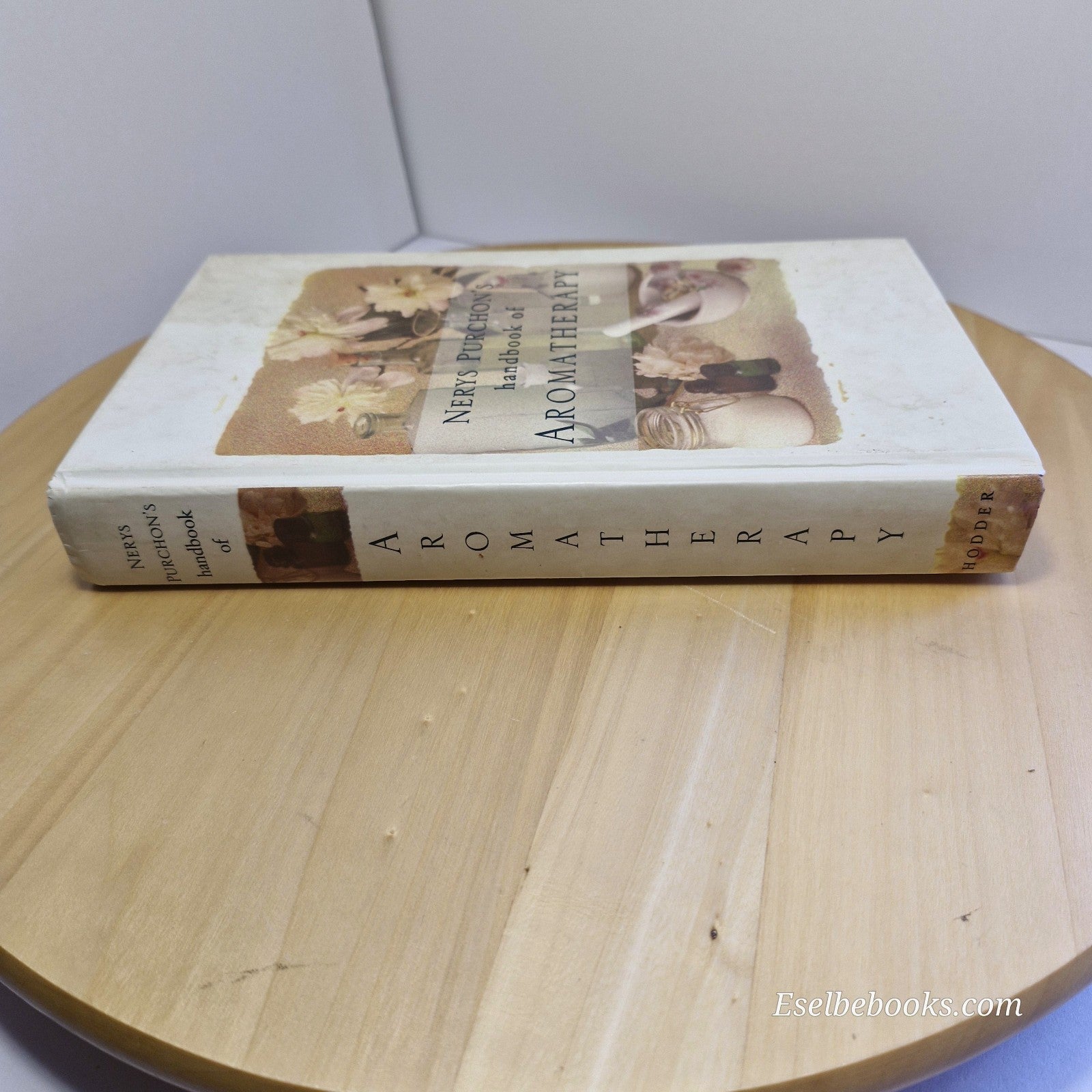 Nerys Purchon's Handbook of Aromatherapy - hardback