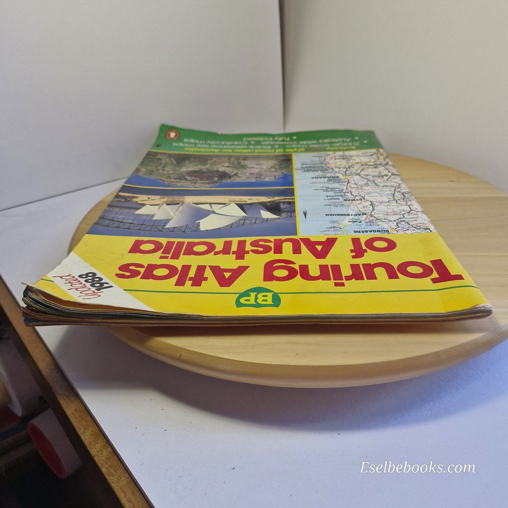 Bundle 4 vintage Australian touring atlases - BP/Ampol/Reader's Digest/Dir Signs