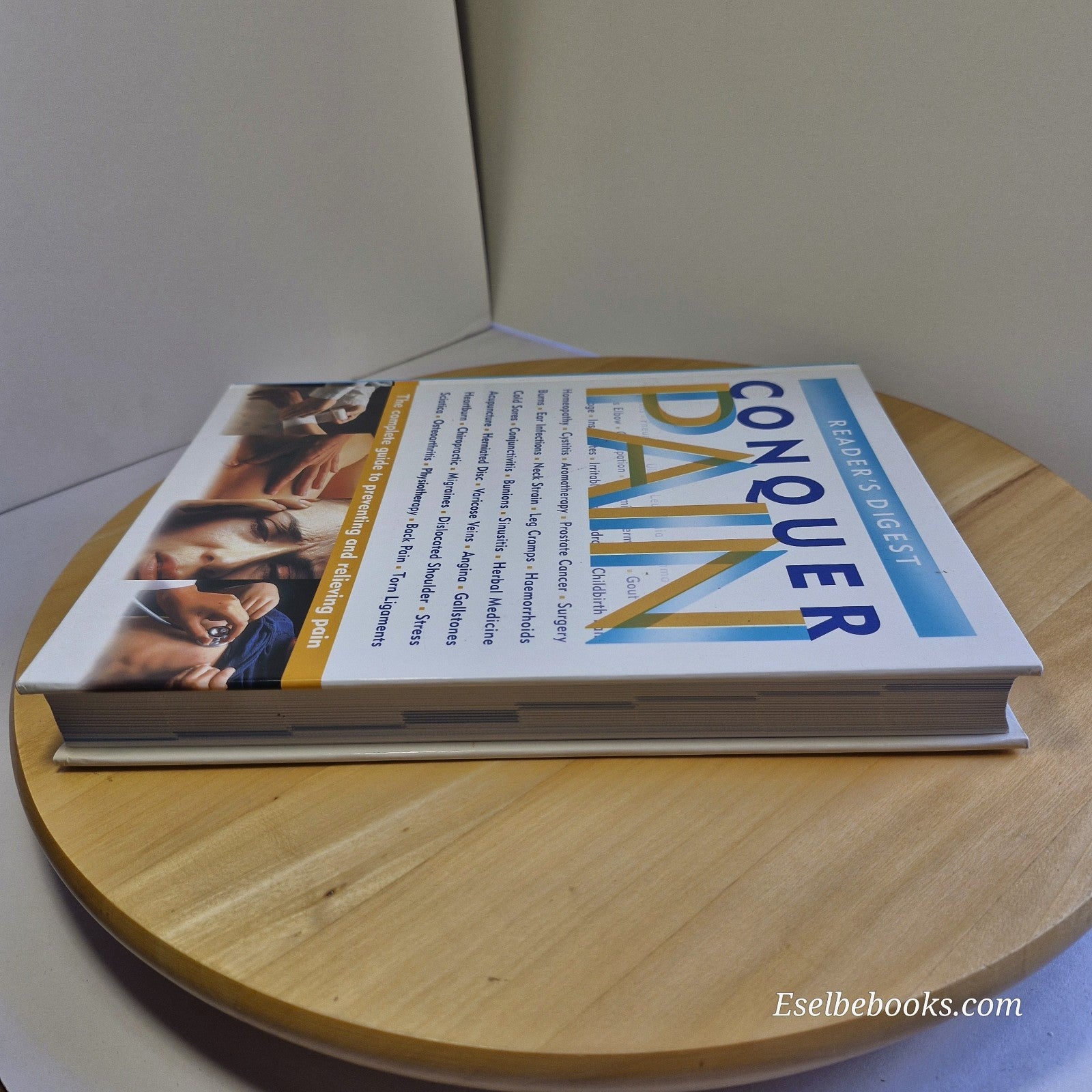 Reader's Digest's Conquer Pain - Hardcover, 2001