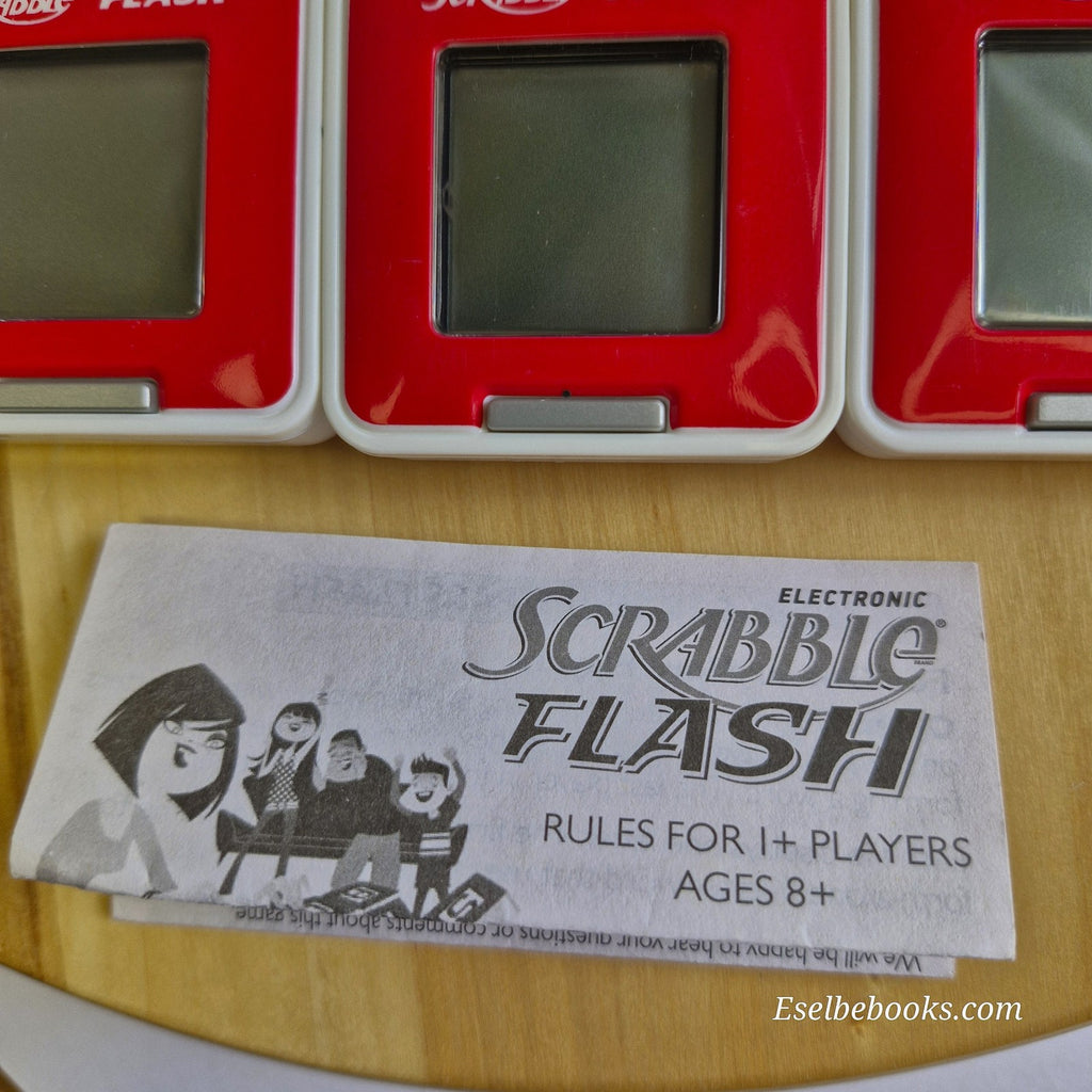 Scrabble Flash - Electronic travel work game - batteries needed