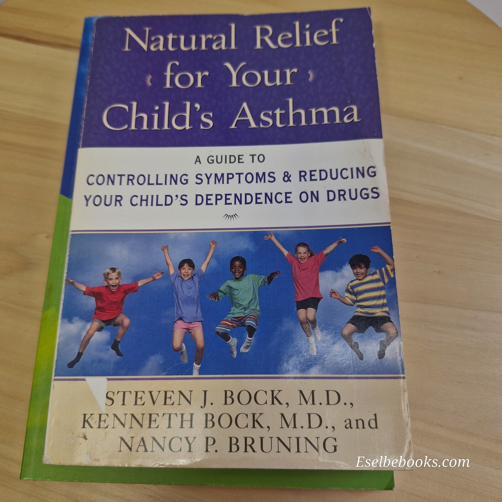 Health: 5 dealing with Asthma guides - paperback/hardback