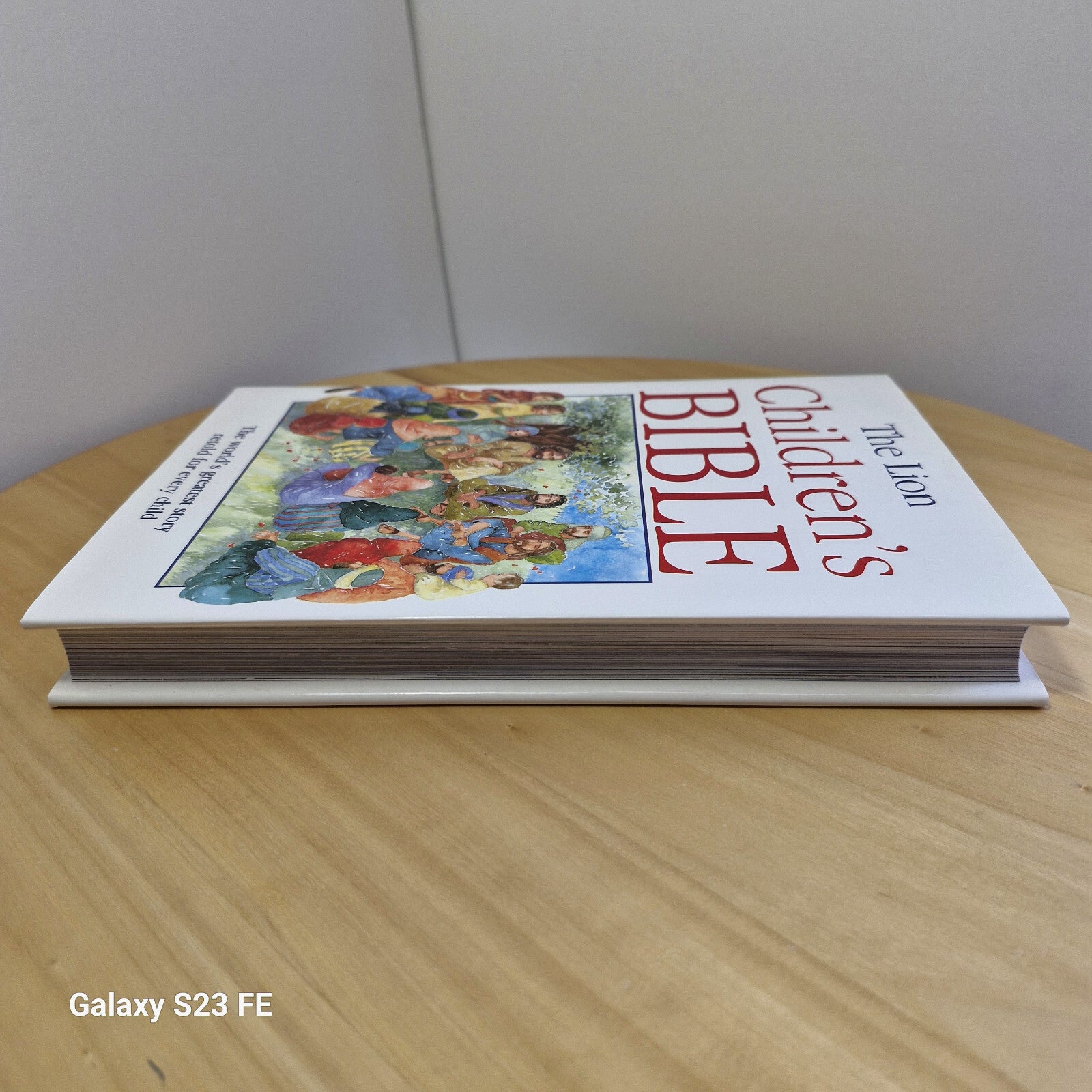 The Lion Children's Bible By Pat Alexander · 2004 - AS NEW hardback