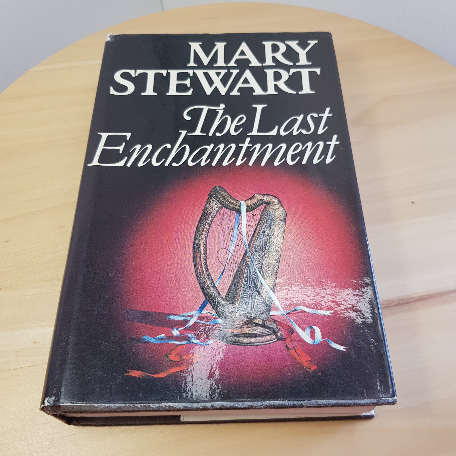 Historical fiction: The Last Enchantment - Book 3 of the Arthurian Saga By Ma...
