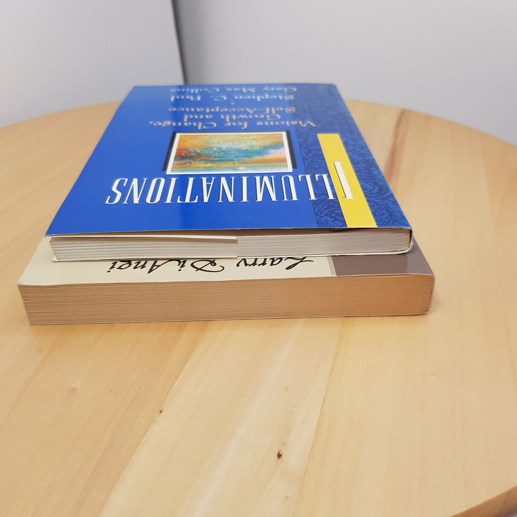 Bundle x 2 self-help books - The Magic is in the extra mile & Illuminations -...